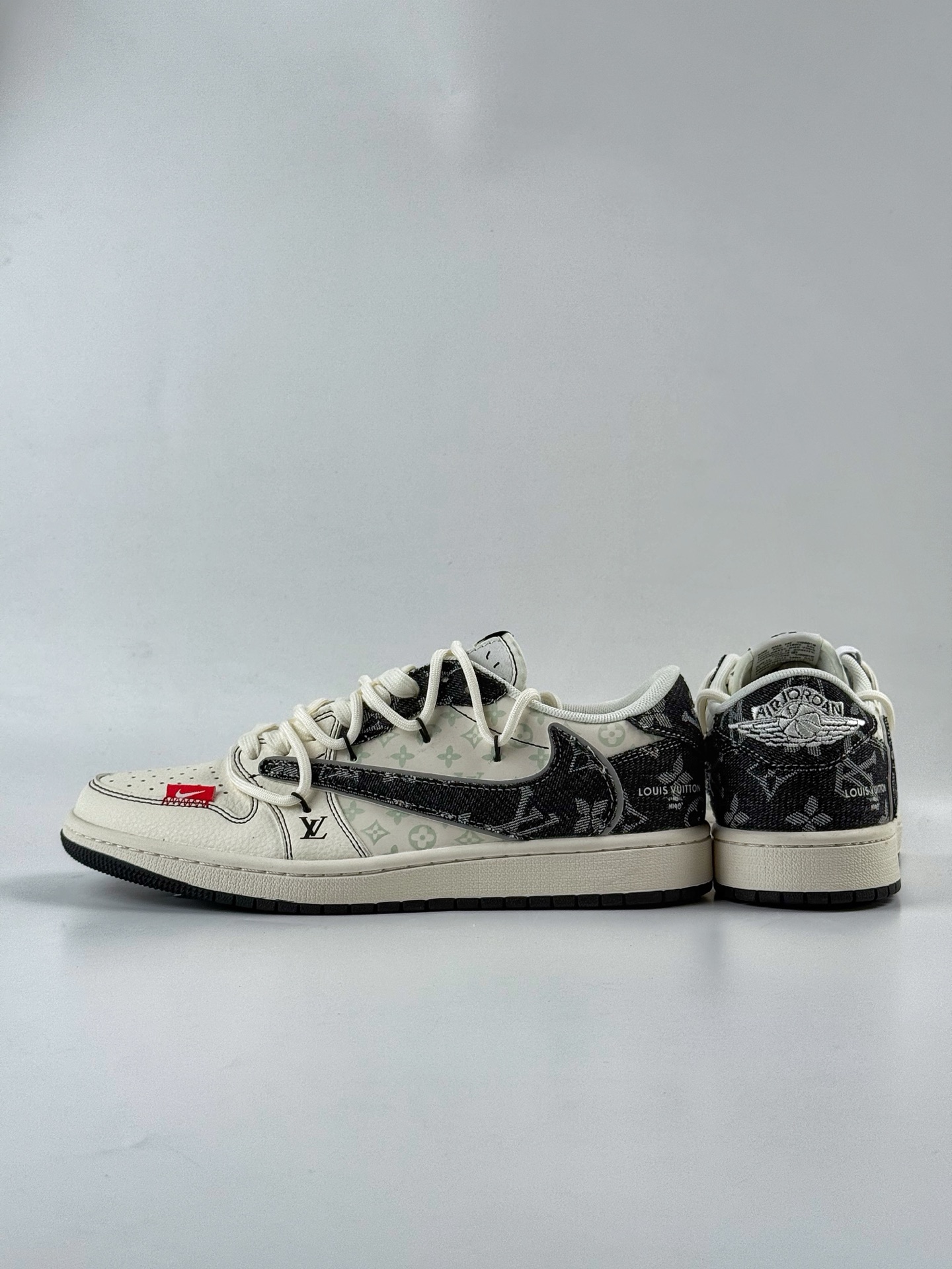 Travis Scott x Nike Air Jordan 1 Low x Louis Vuitton Air Jordan 1 Low 反转白黑牛仔绑带倒钩  YX5066-388