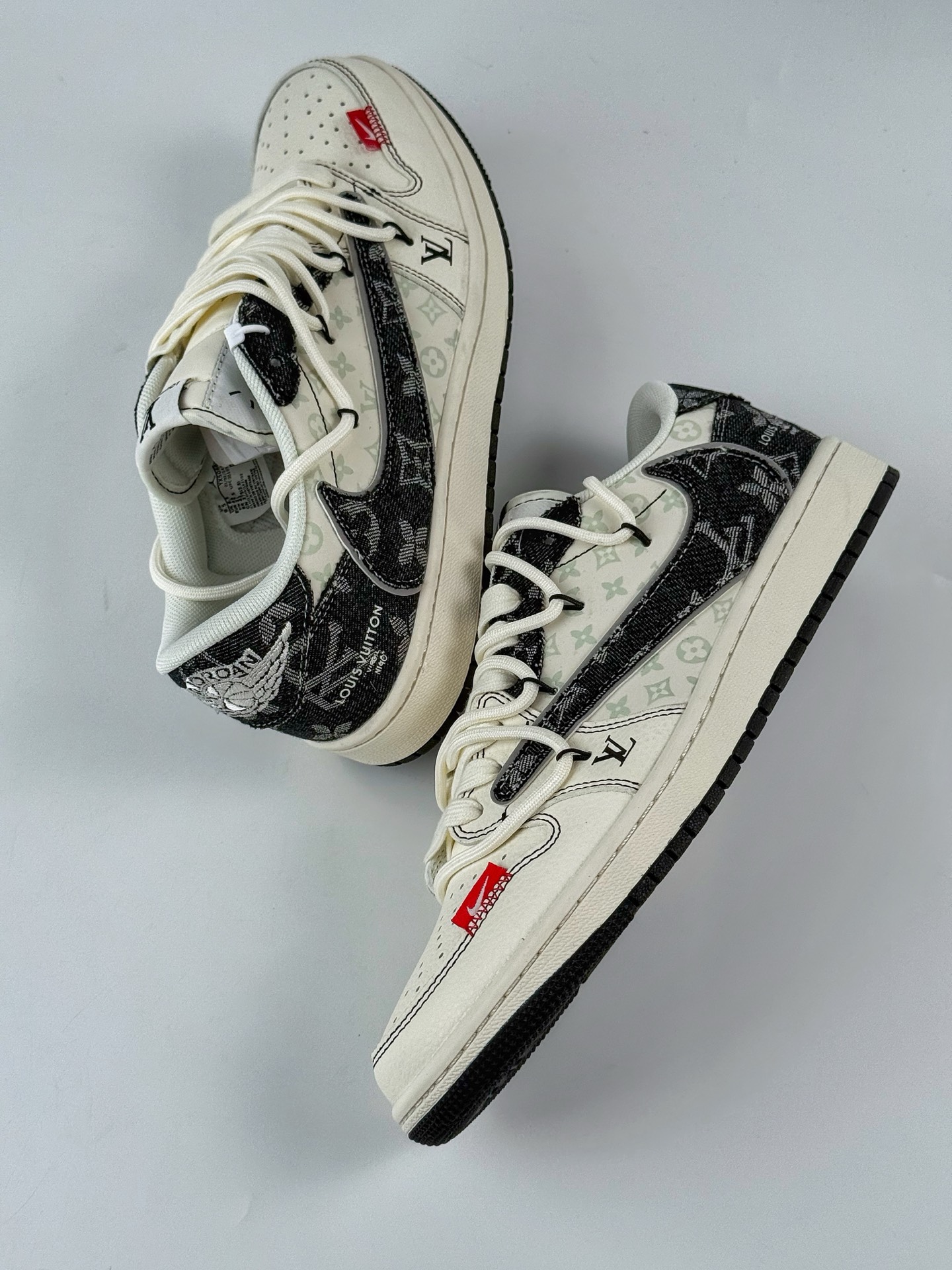 Travis Scott x Nike Air Jordan 1 Low x Louis Vuitton Air Jordan 1 Low 反转白黑牛仔绑带倒钩  YX5066-388