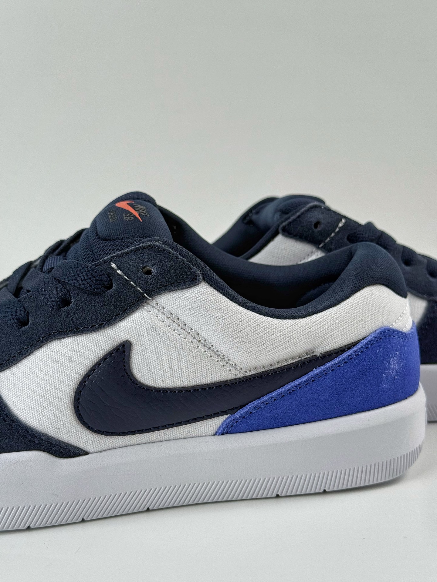 耐克Nike SB Force 58 纯原版本 硫化杯底 传统篮球风格  DV5477-401