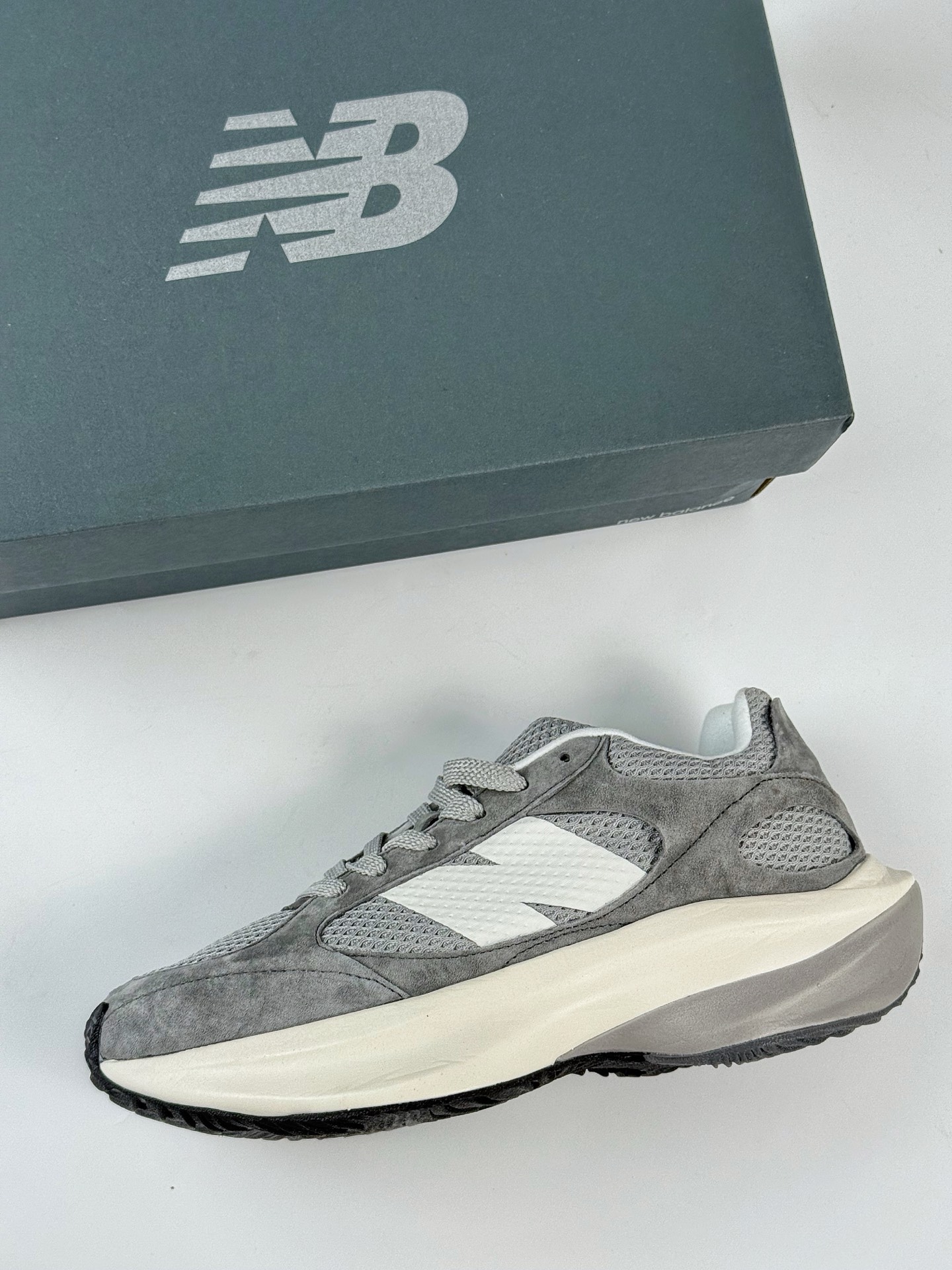 New Balance Warped Runner 灰白 低帮复古老爹风休闲运动慢跑鞋  UWRPDCCB