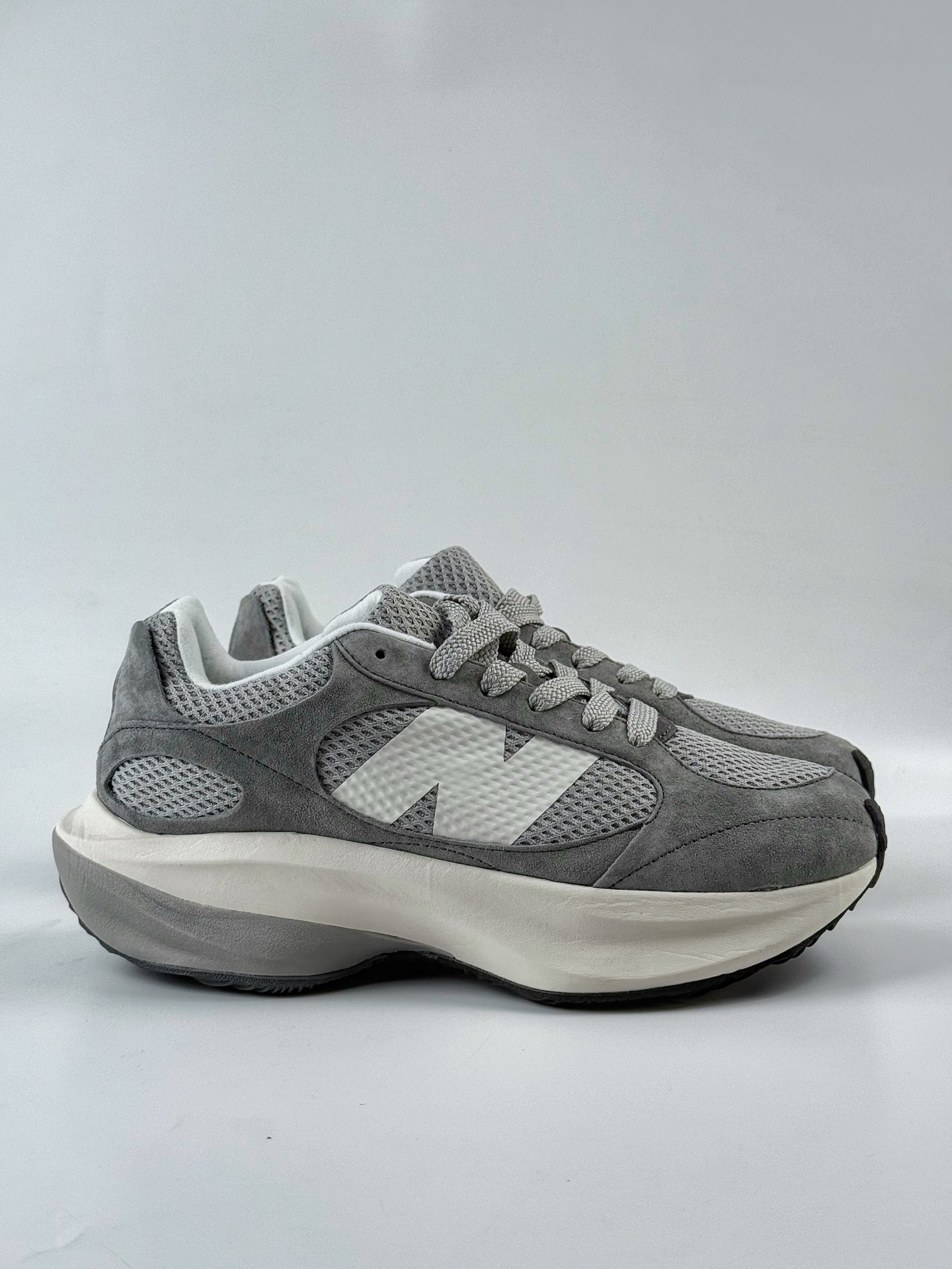 New Balance Warped Runner 灰白 低帮复古老爹风休闲运动慢跑鞋  UWRPDCCB