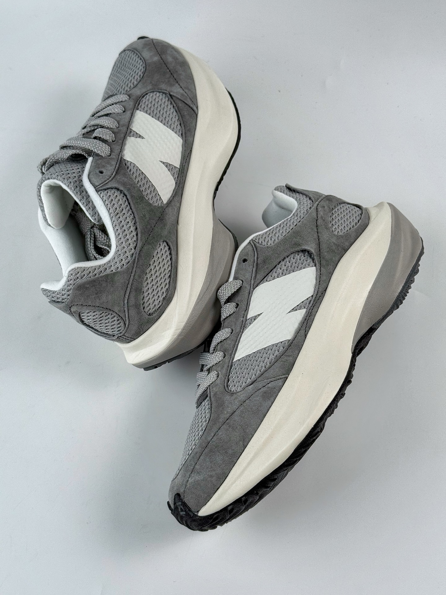 New Balance Warped Runner 灰白 低帮复古老爹风休闲运动慢跑鞋  UWRPDCCB