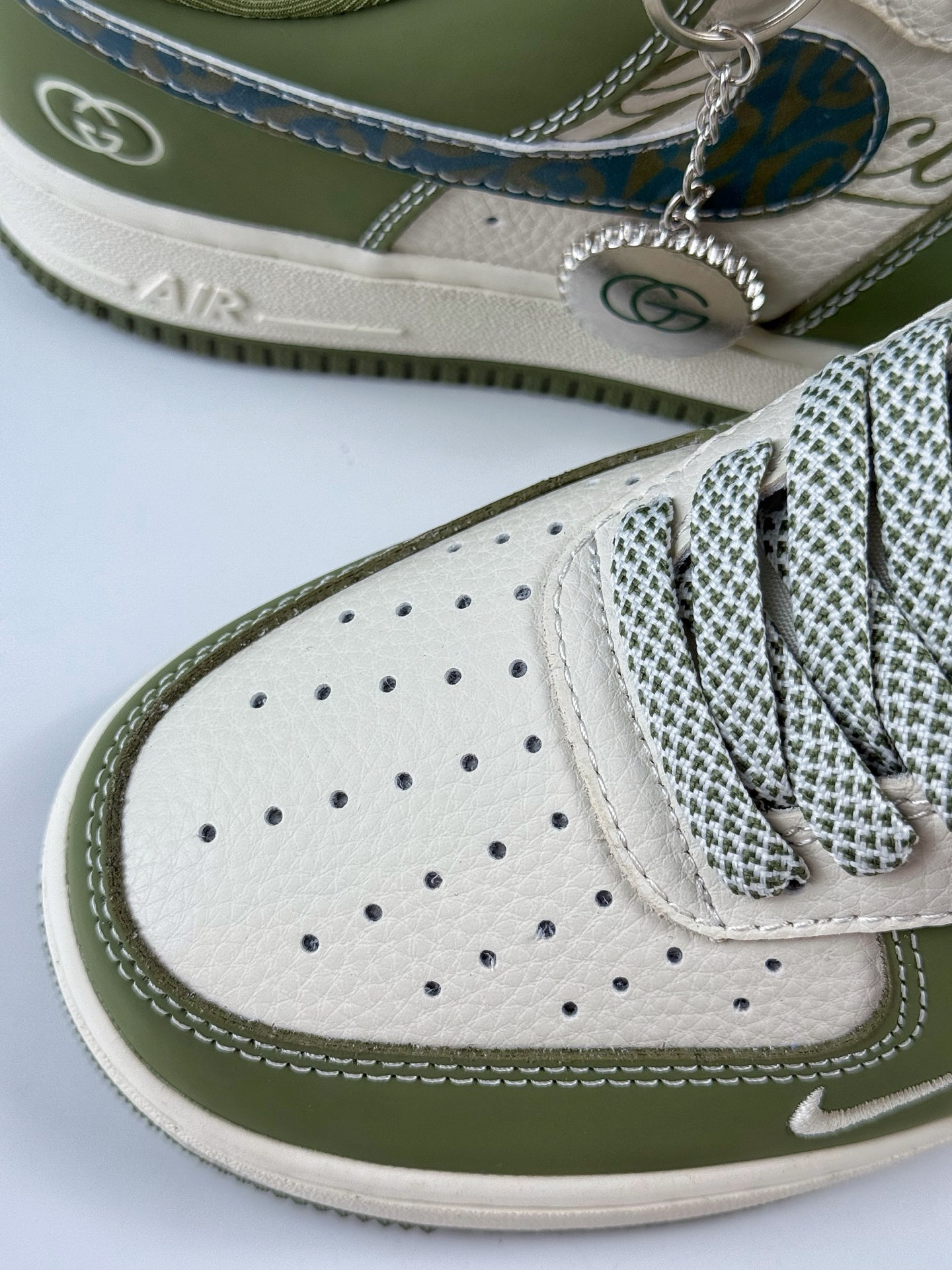Nike Air Force 1 Low 07 x GUCCI 绿白小勾满天星 KK1988-094