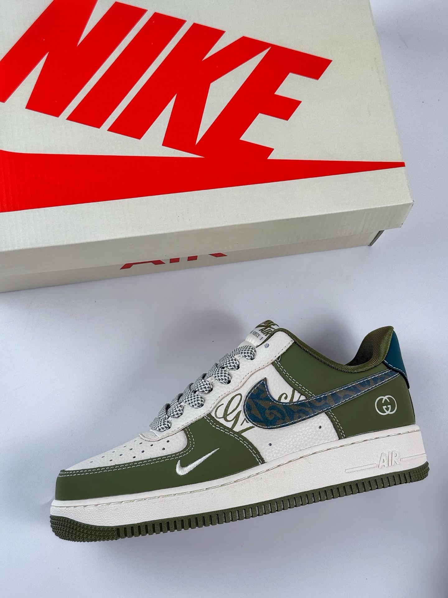 Nike Air Force 1 Low 07 x GUCCI 绿白小勾满天星 KK1988-094