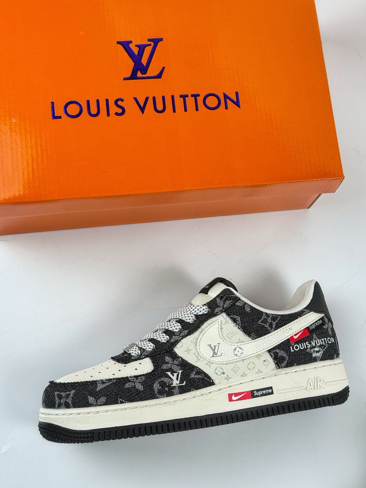 Nike Air Force 1 Low 07 x Louis Vuitton 黑白牛仔满天星 MZ9588-802