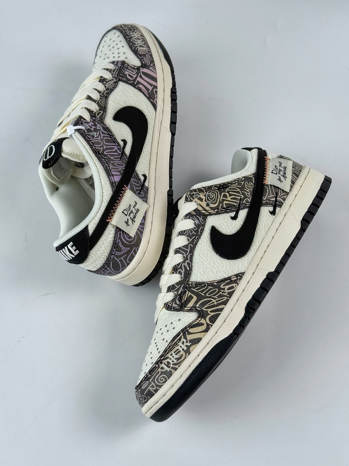 Nike SB Dunk Low x DIOR 黑白双小勾  XD1588-228