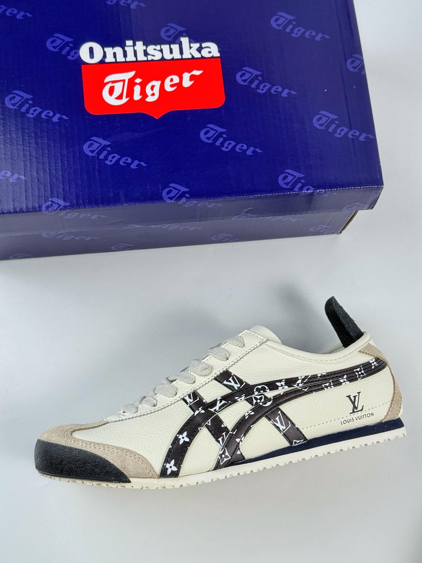Onitsuka Tiger Mexico 66 Paraty x Louis Vuitton 百搭单品 板鞋  DL408-140