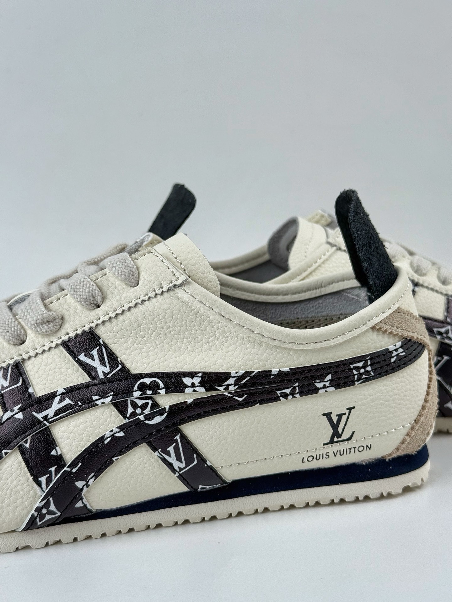 Onitsuka Tiger Mexico 66 Paraty x Louis Vuitton 百搭单品 板鞋  DL408-140