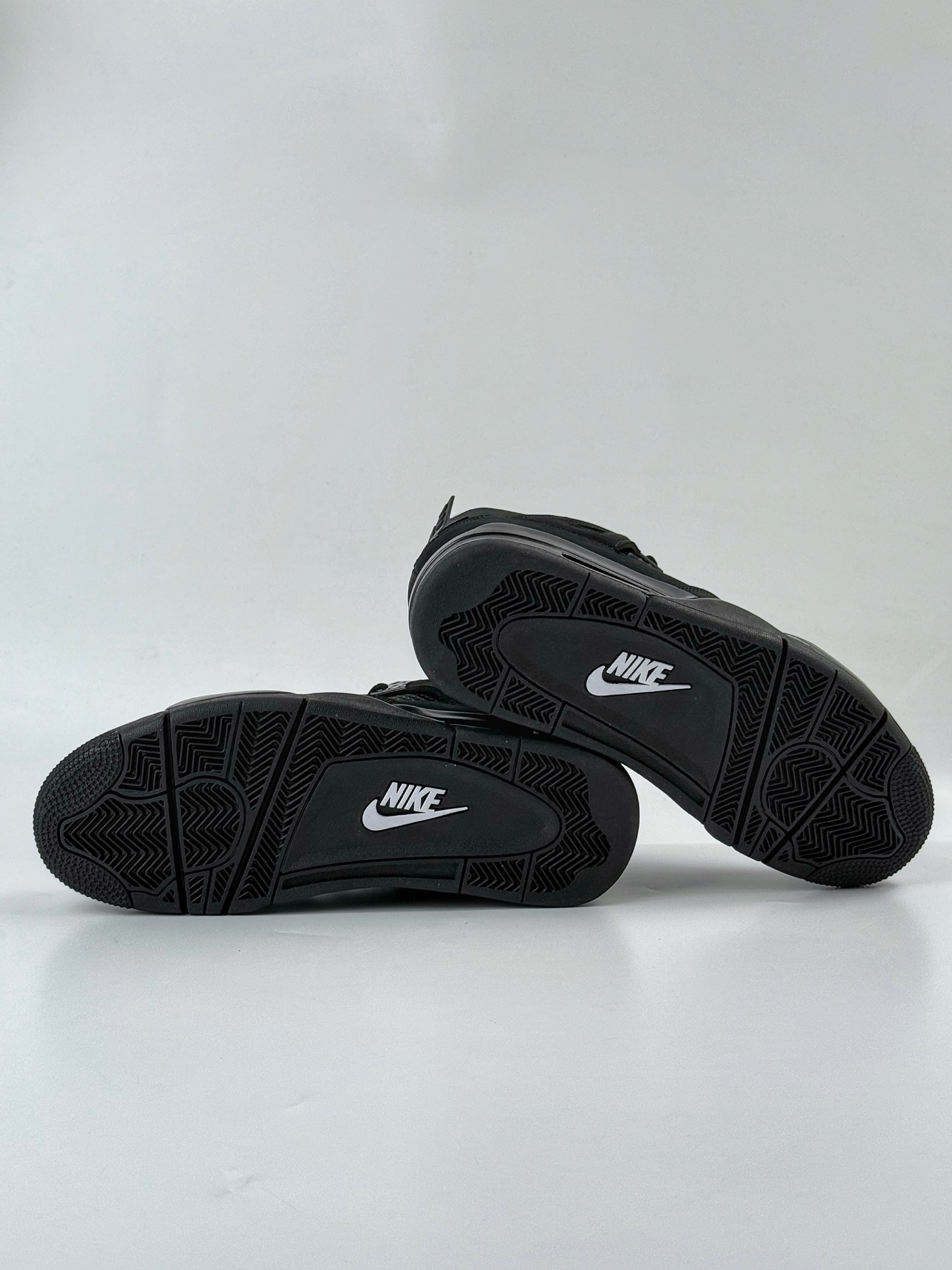 Nike Air Jordan 4 Retro 乔丹四代 “Black” 黑猫2025  FV5029-010