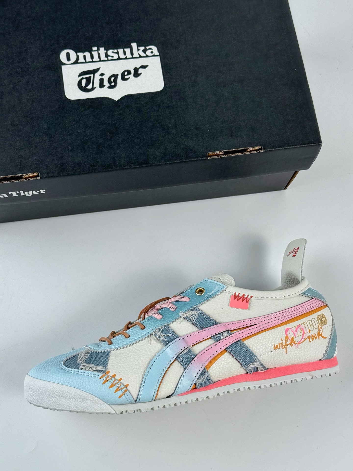 180 Onitsuka Tiger Mexico 66 Paraty 百搭单品 板鞋 1183B511-100
