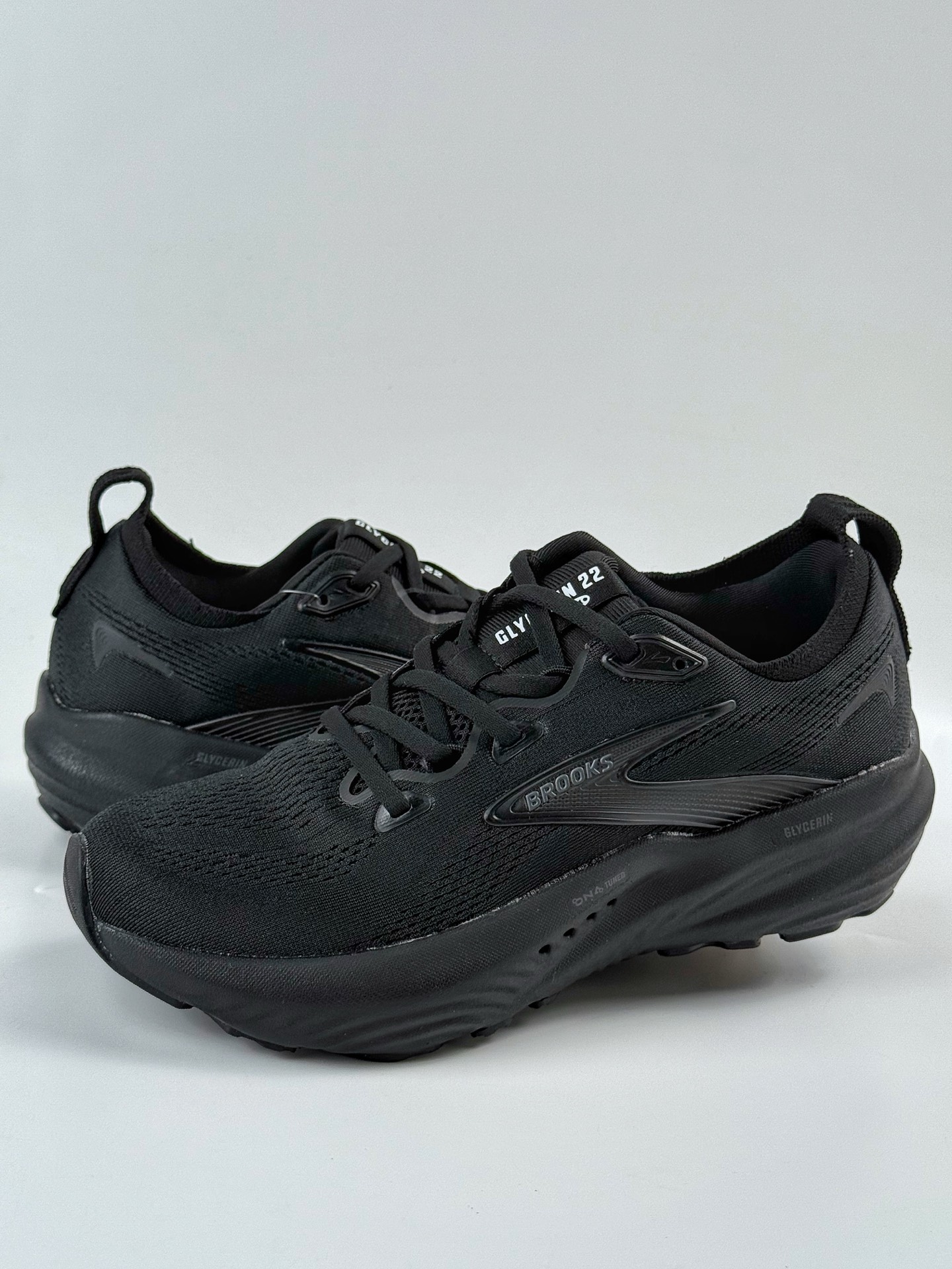 180 Brooks/布鲁克斯 Glycerin 22 低帮缓震运动慢跑鞋  110445 1D 020