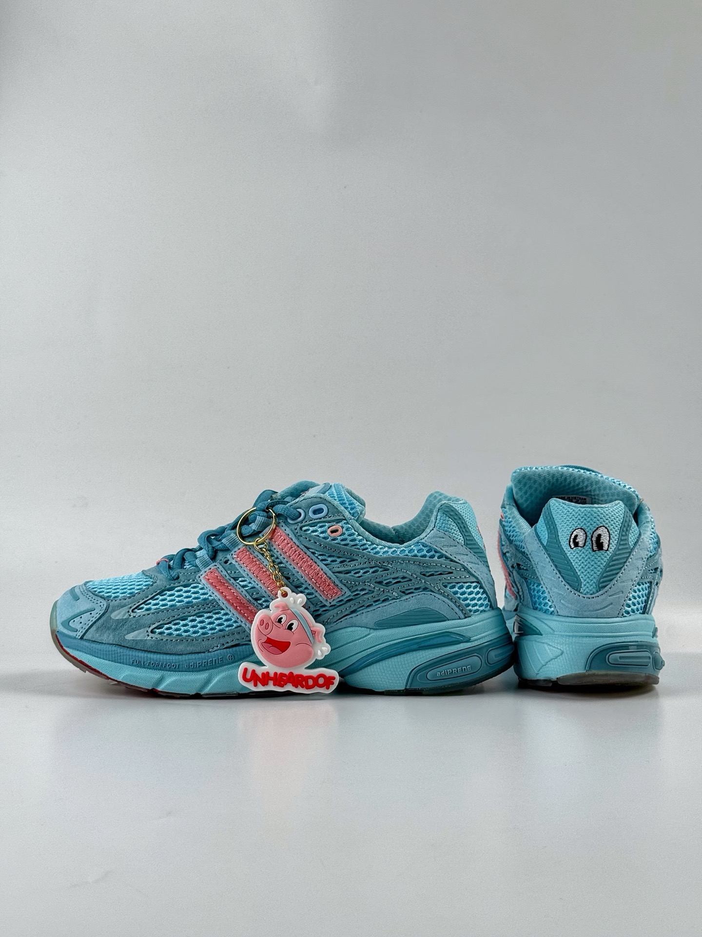 Unheardof x adidoriginals Adistar Cushion 3 “Captain Piggy” 蓝色  JS2973