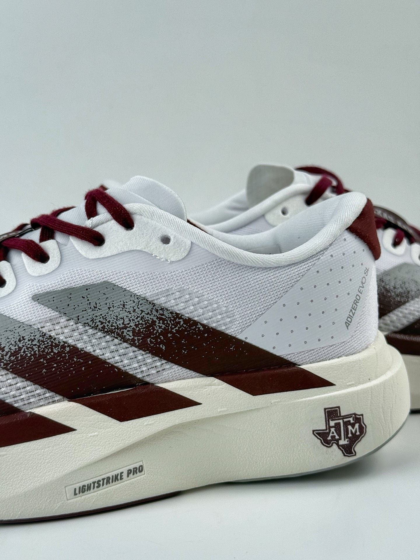 Ad Adizero Evo SL M 轻盈跑鞋 耐磨减震专业跑步鞋 JQ4566