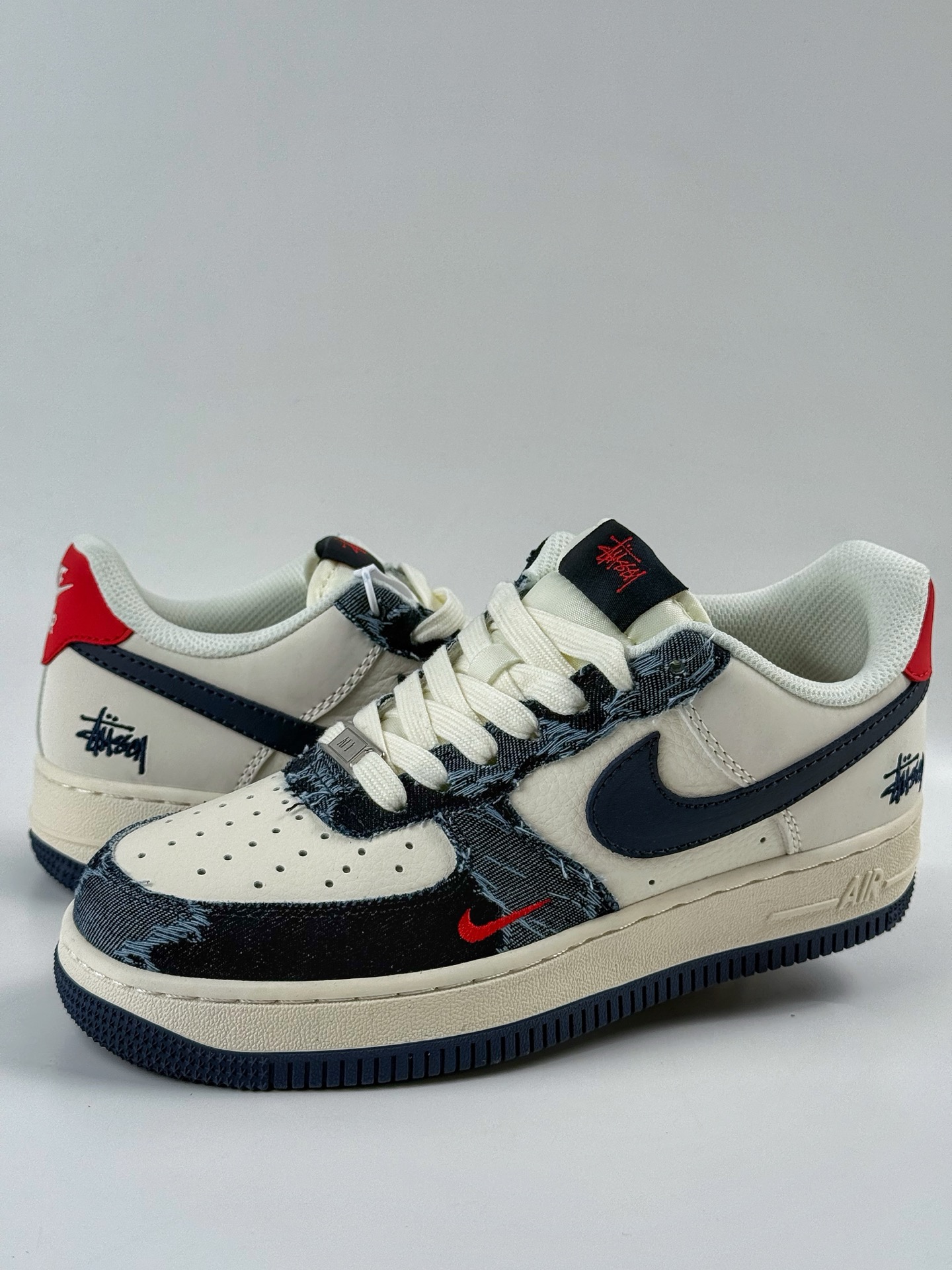 Nike Air Force 1 Low 07 x Stussy 黑白小勾  XS1958-579