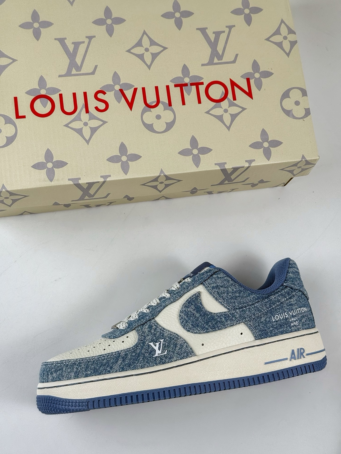 Nike Air Force 1 Low 07 x Louis Vuitton 蓝白牛仔满天星  LW9279-021