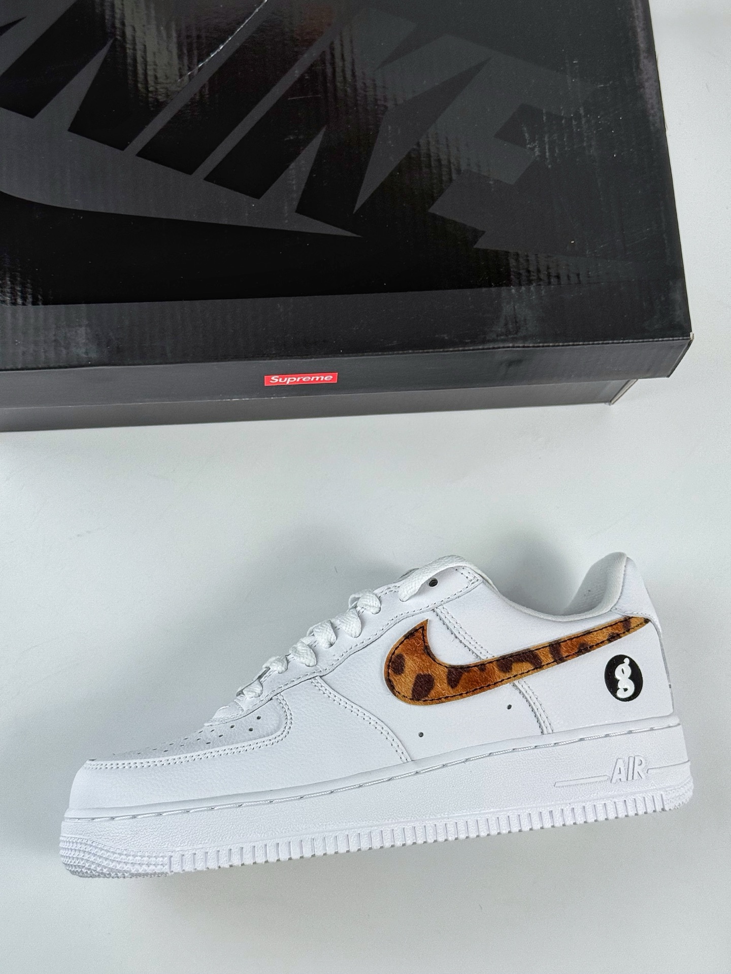 Nike Air Force 1 Low 07 x superme 豹纹白  IM3483-100