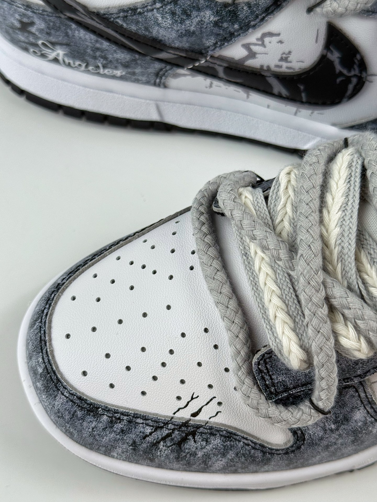 Nike SB Dunk Low 弑影灵契 黑白  DD1391-100