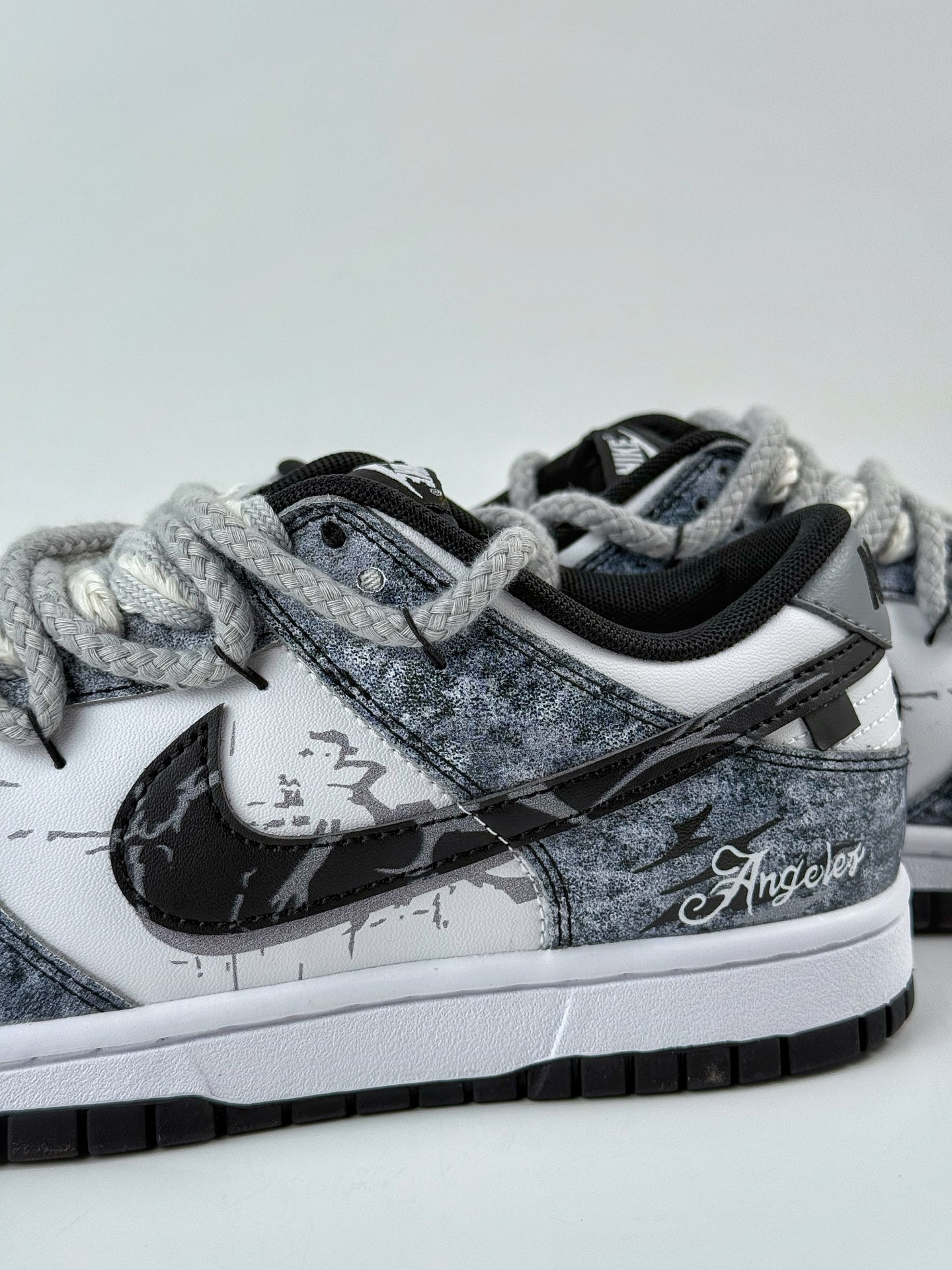 Nike SB Dunk Low 弑影灵契 黑白  DD1391-100