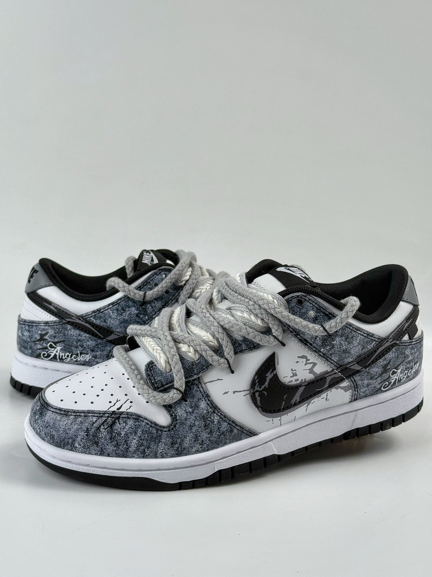 Nike SB Dunk Low 弑影灵契 黑白  DD1391-100