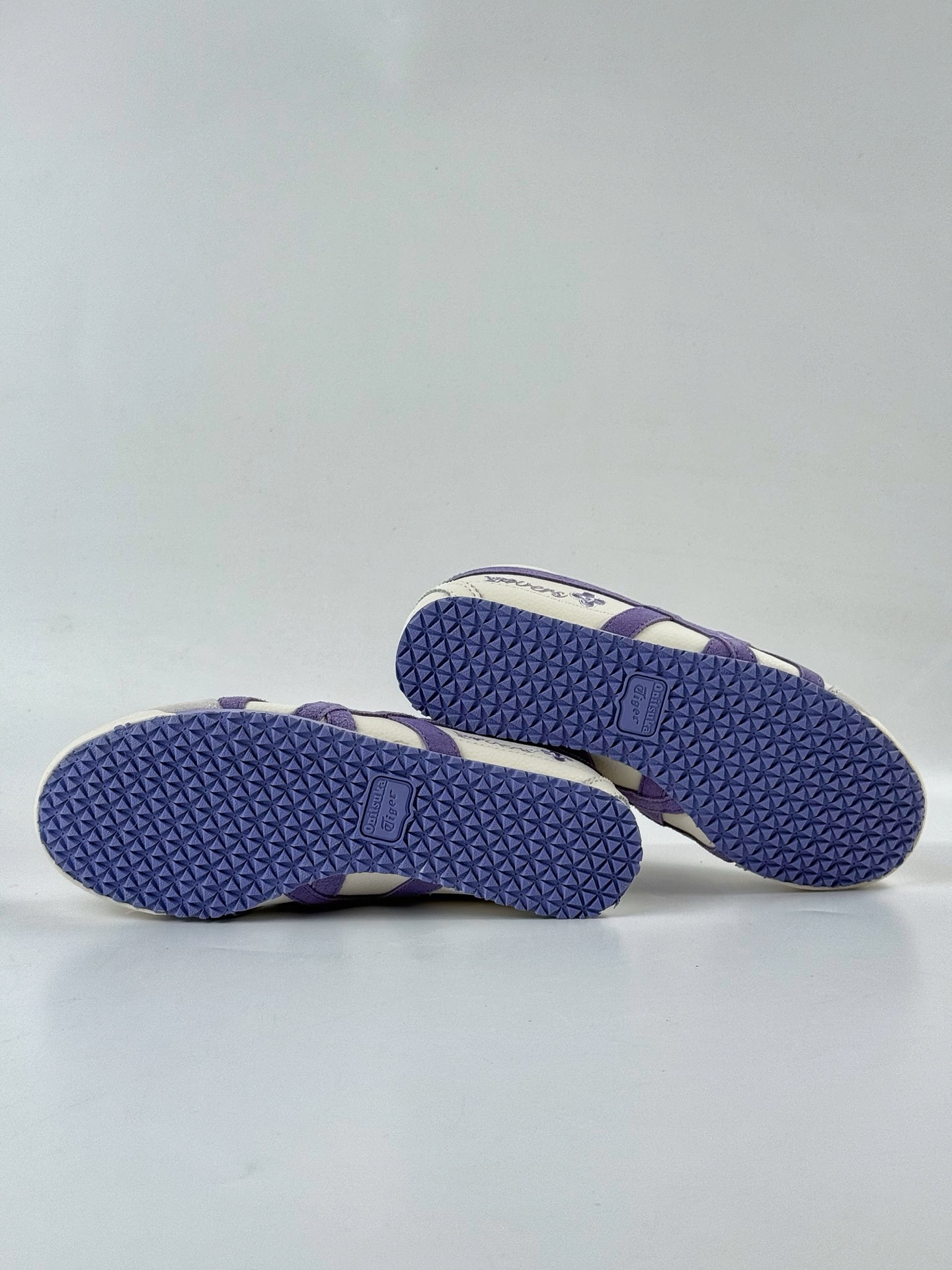 Onitsuka Tiger Mexico 66 Paraty x Louis Vuitton 百搭单品 板鞋 DL408-147