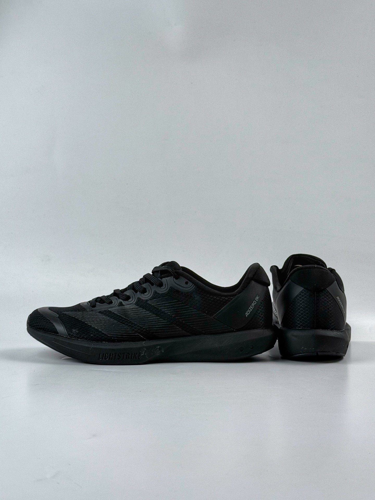 AdidAdizero BK 阿迪超轻透气缓震跑鞋  JP6521