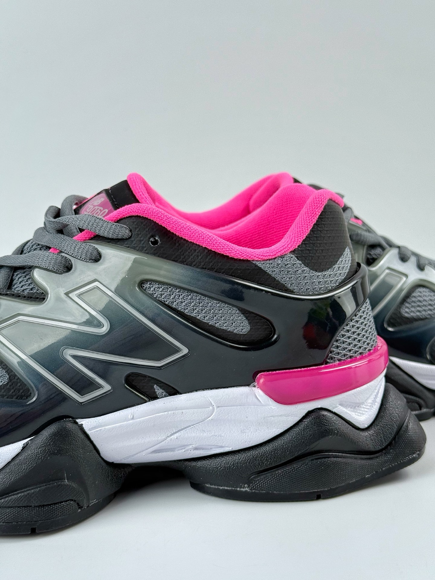 Joe Freshgoods x New Balance 版本 NB9060 联名款 复古休闲运动慢跑鞋  U9060CKY