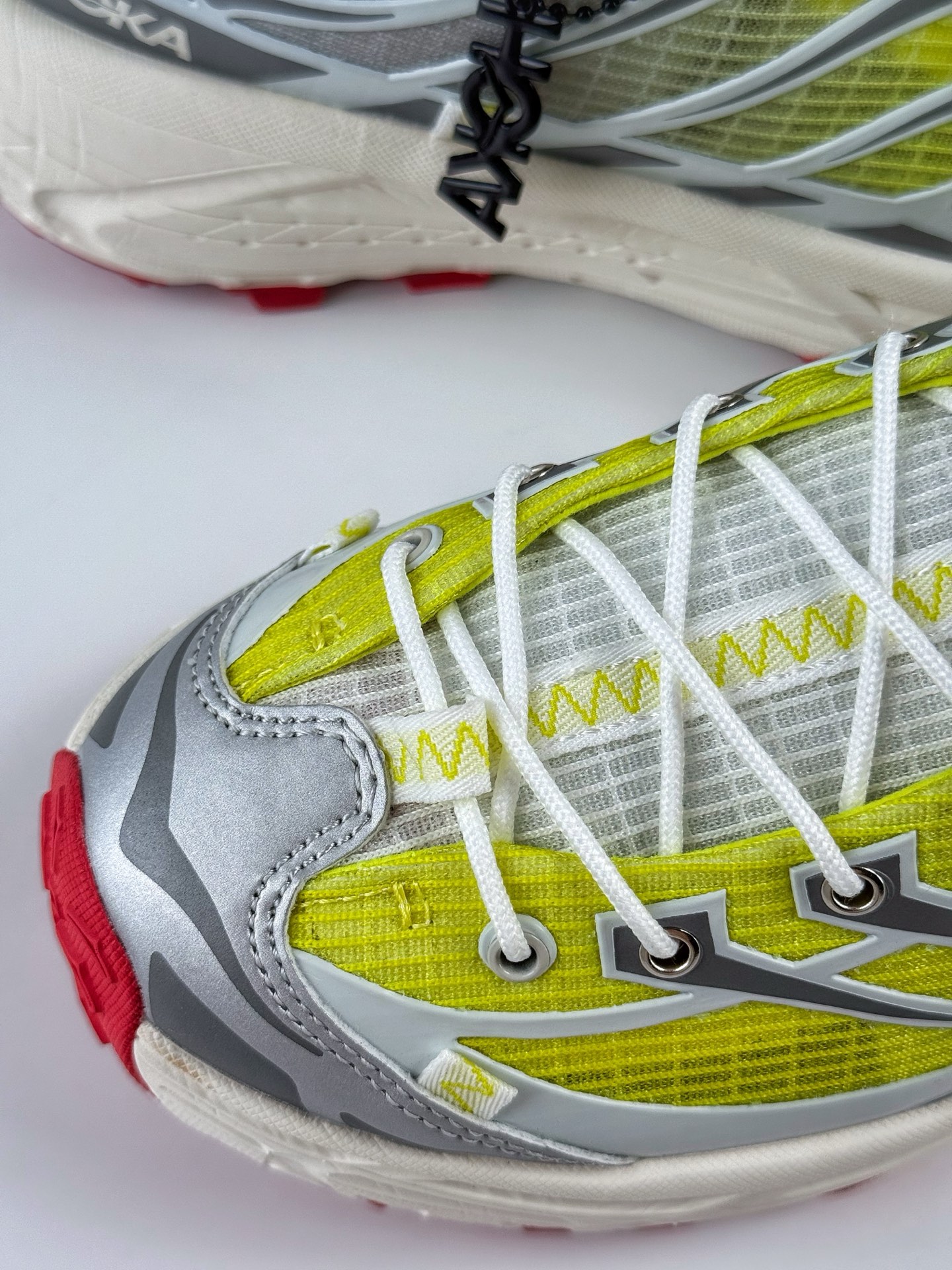 180 Hoka One One Mafate Three 2 黄色 玛法特低帮厚底轻量户外运动鞋 1153931-WNN
