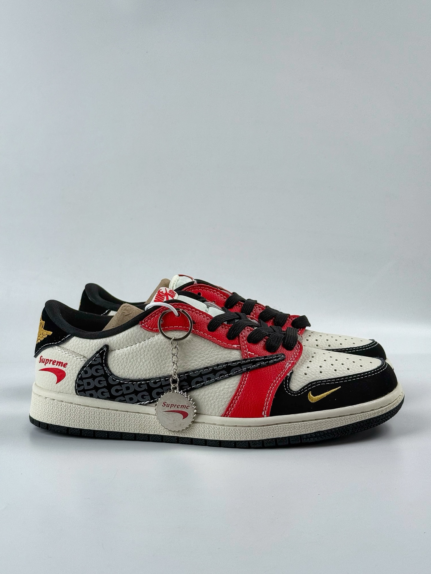 Travis Scott x Nike Air Jordan 1 Low x superme Air Jordan 1 Low 反转黑白红小勾倒钩  XB1979-013