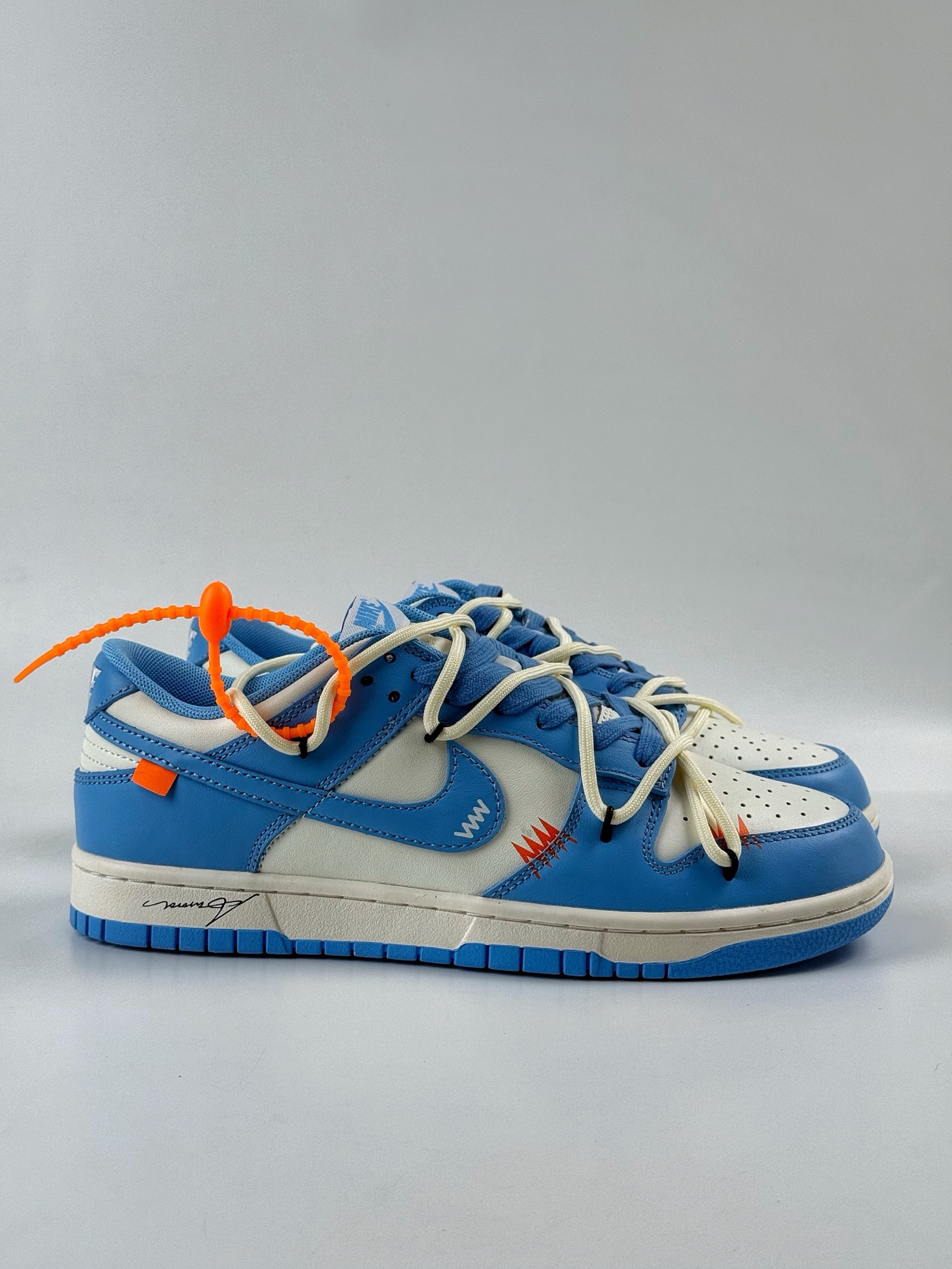 NIKE SB Dunk Low 白蓝绑带  DV0833-113