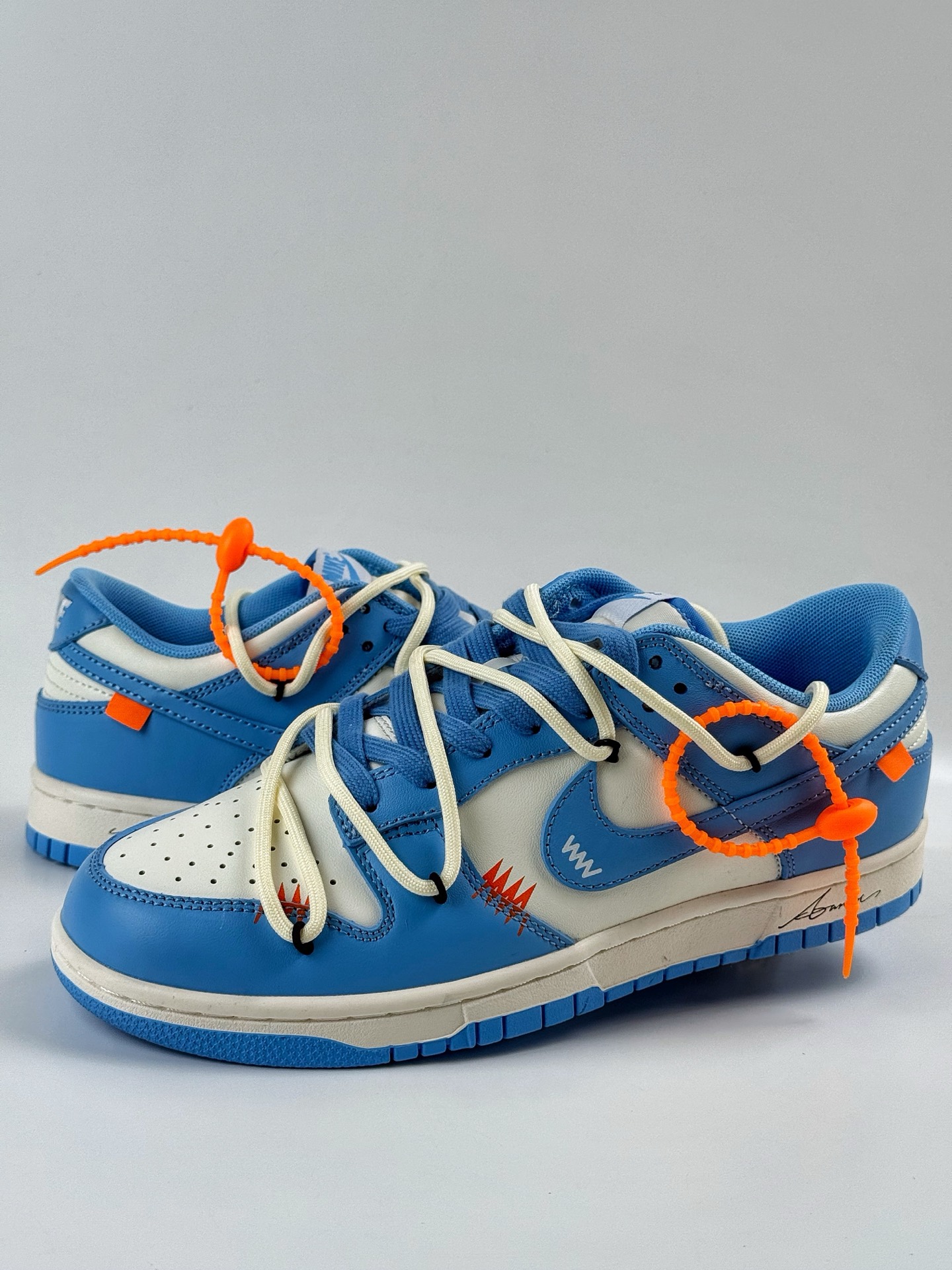 NIKE SB Dunk Low 白蓝绑带  DV0833-113