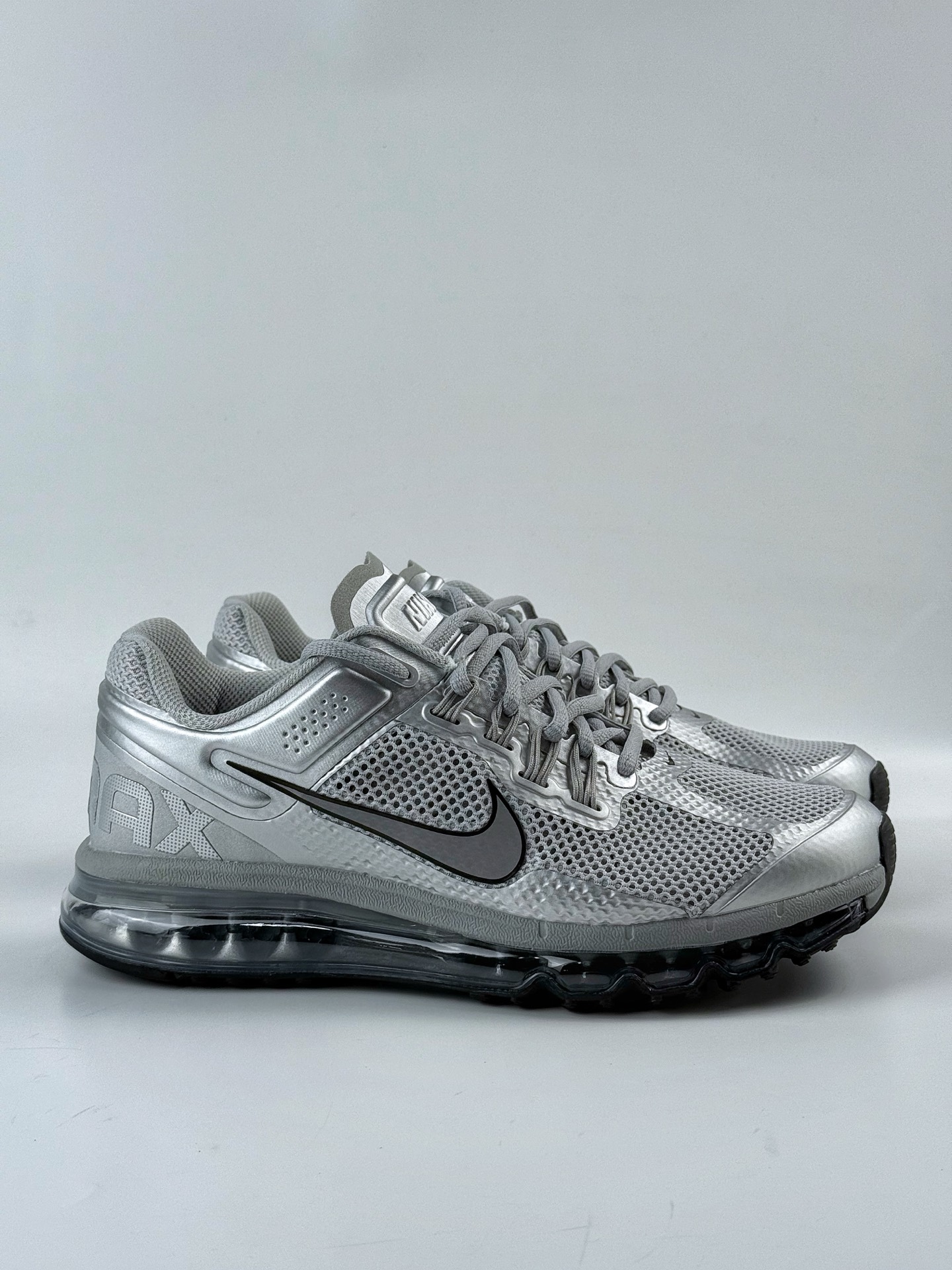 Nike Air Max 2013 舒适时尚耐磨透气 低帮跑步鞋  HQ3025-001