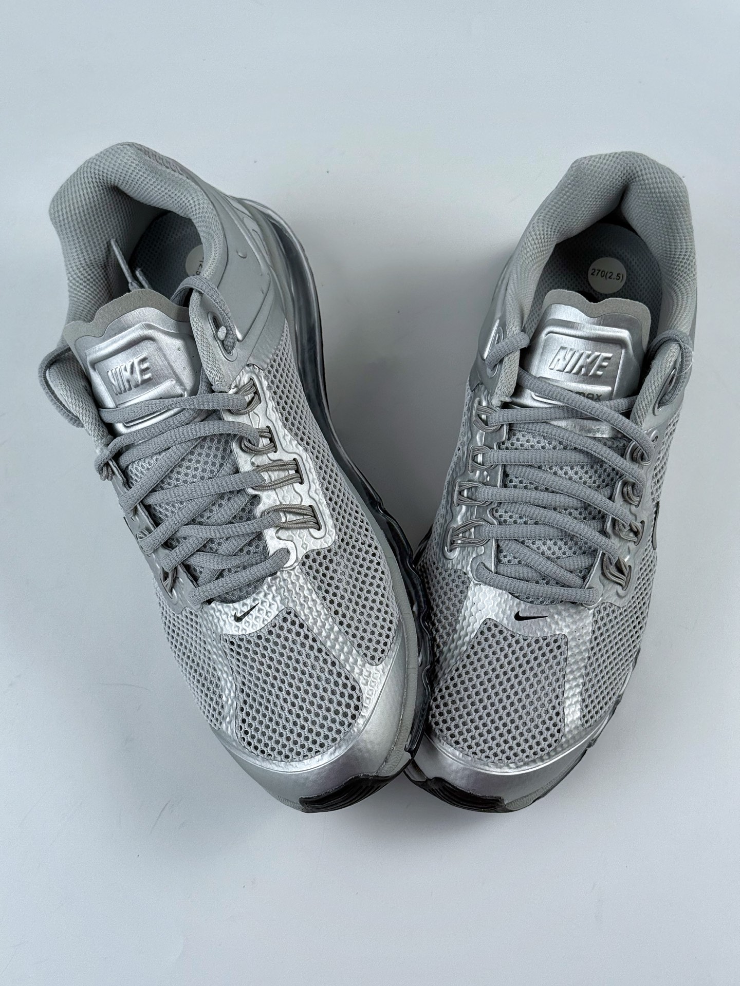 Nike Air Max 2013 舒适时尚耐磨透气 低帮跑步鞋  HQ3025-001