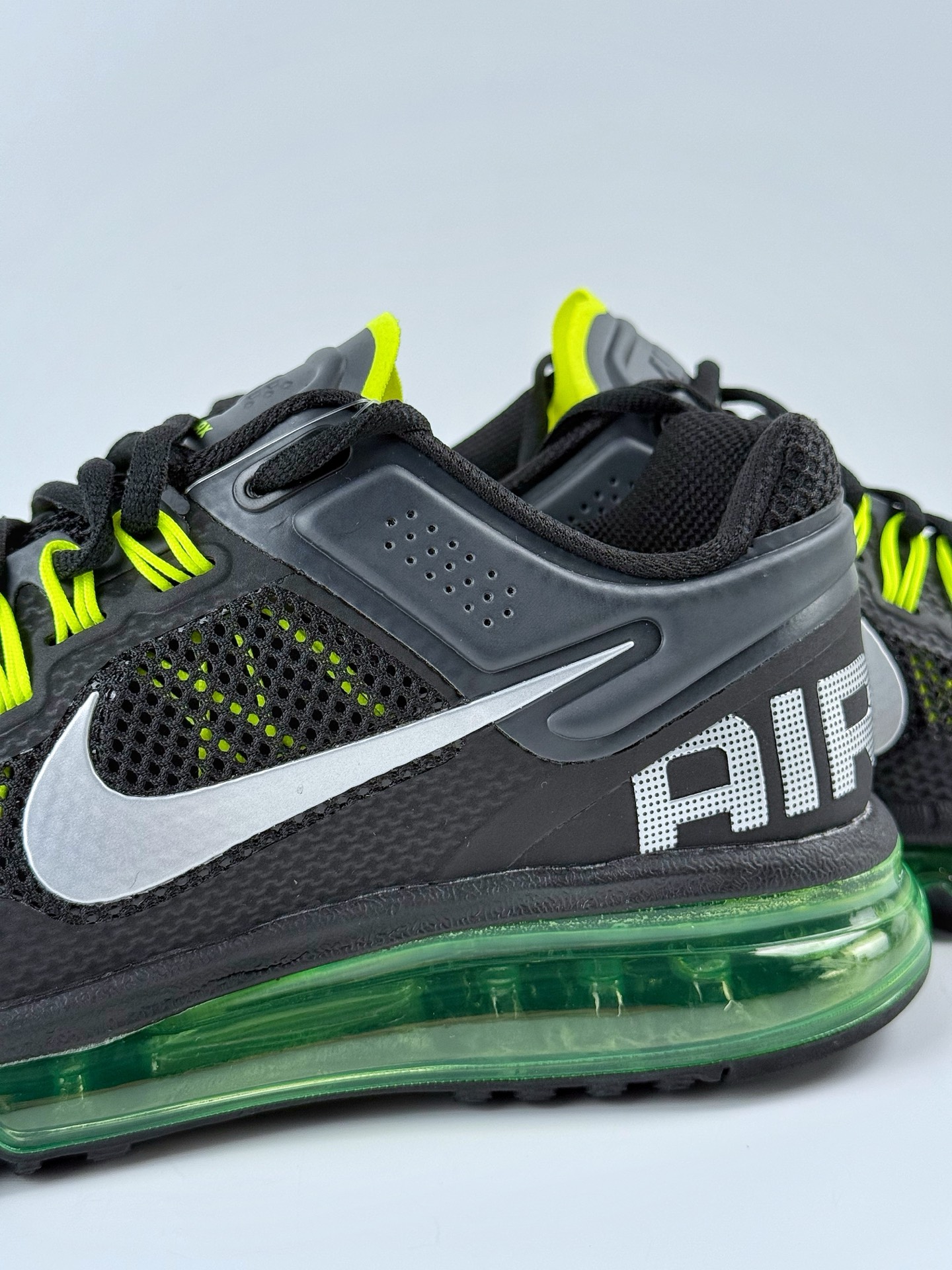 Nike Air Max 2013 舒适时尚耐磨透气 低帮跑步鞋  555426-003