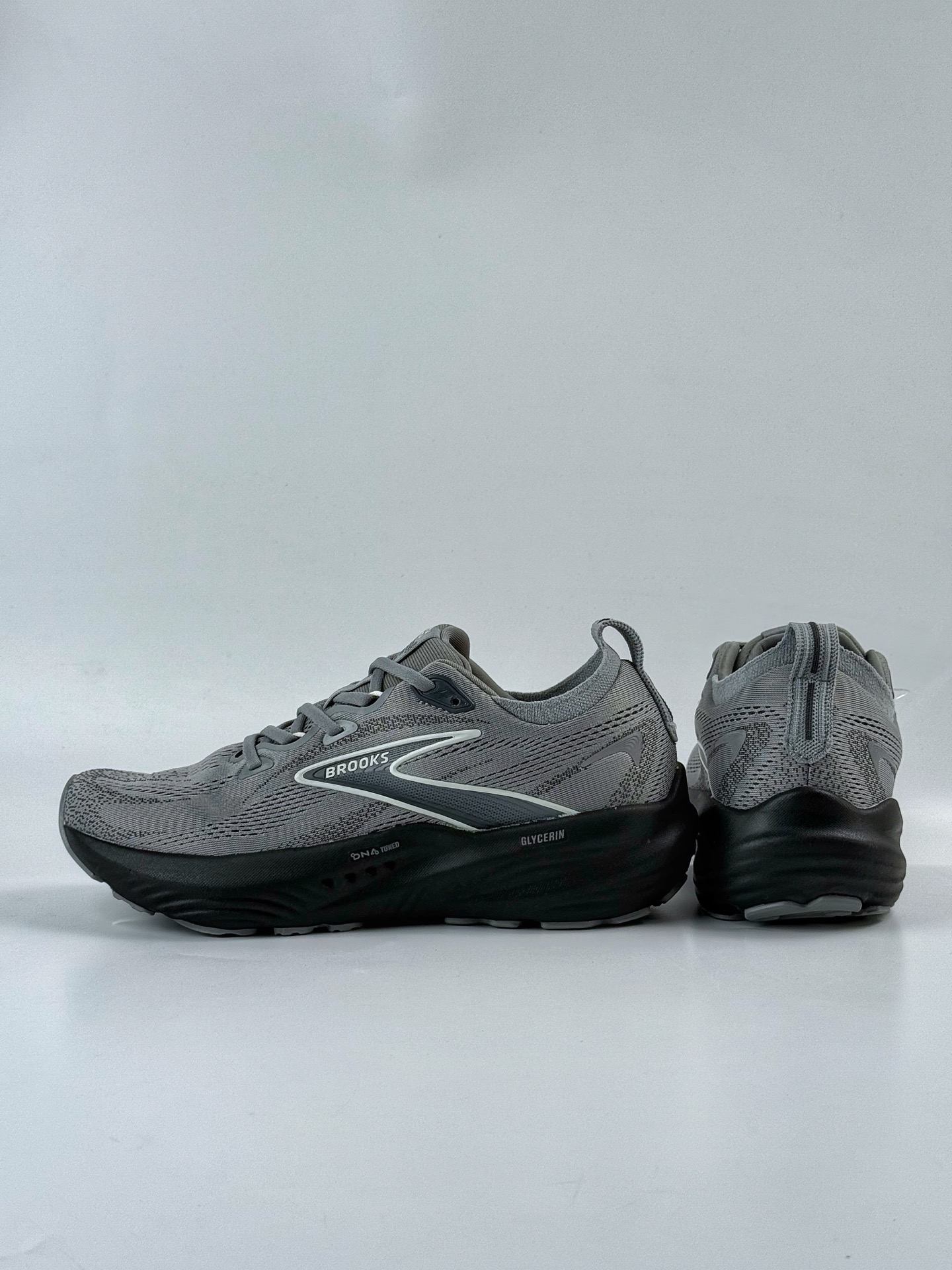 Brooks/布鲁克斯 Glycerin 22 低帮缓震运动慢跑鞋  110445 1D 078
