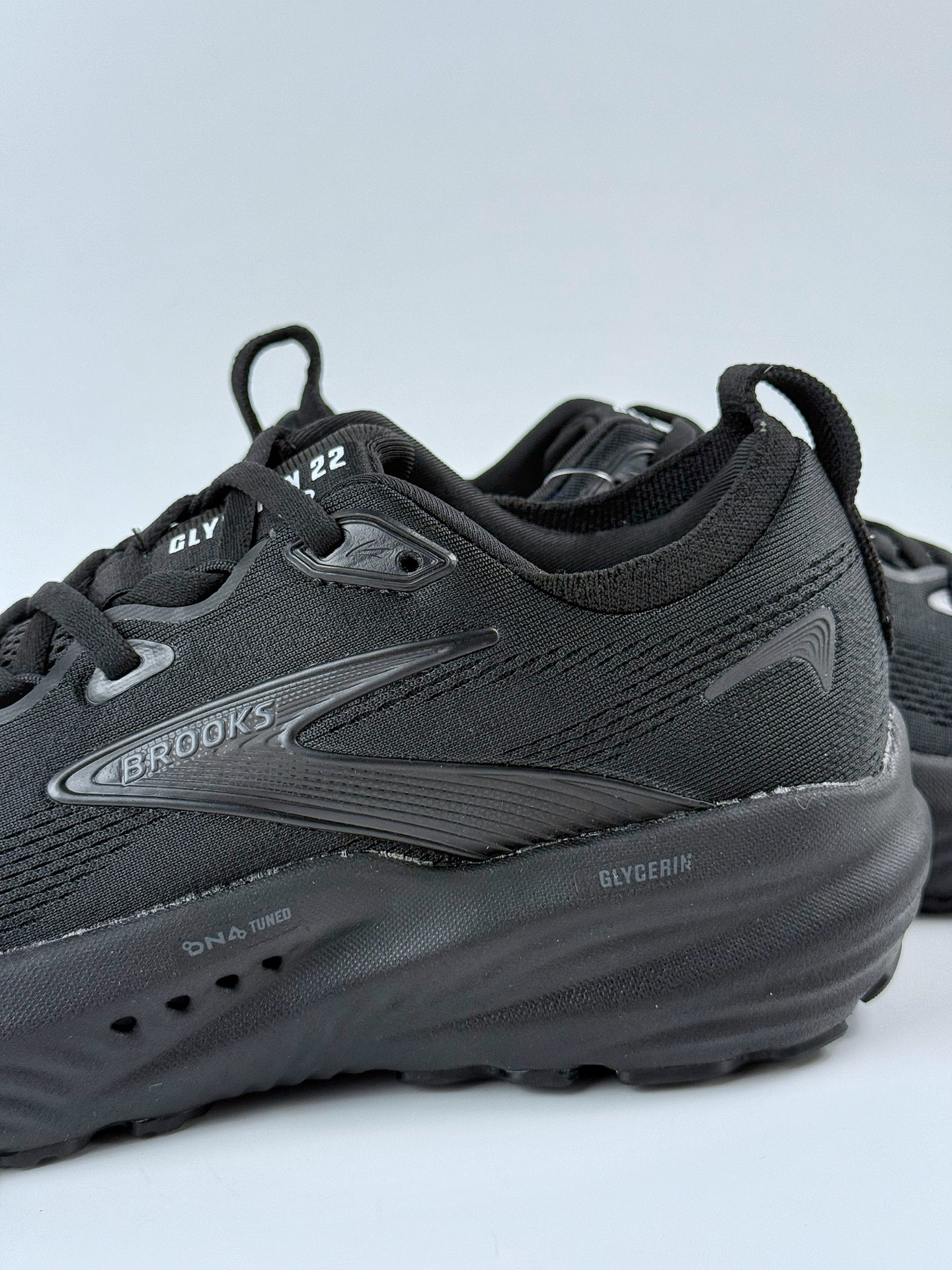 Brooks/布鲁克斯 Glycerin 22 低帮缓震运动慢跑鞋 110445 2D 020