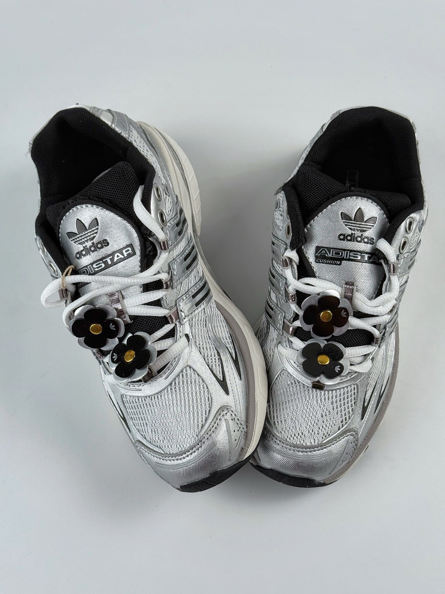 240 Unheardof x adidoriginals Adistar Cushion 3 银白  IH5928