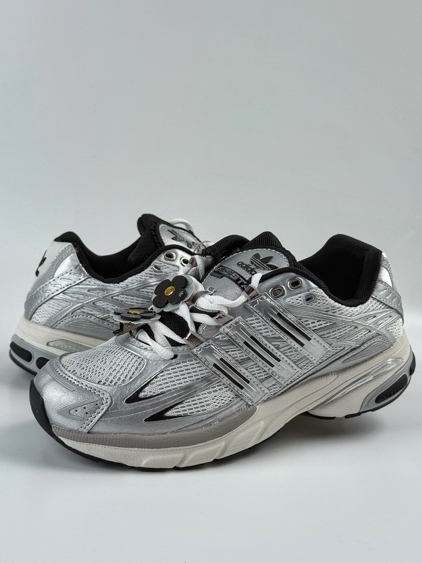 240 Unheardof x adidoriginals Adistar Cushion 3 银白  IH5928