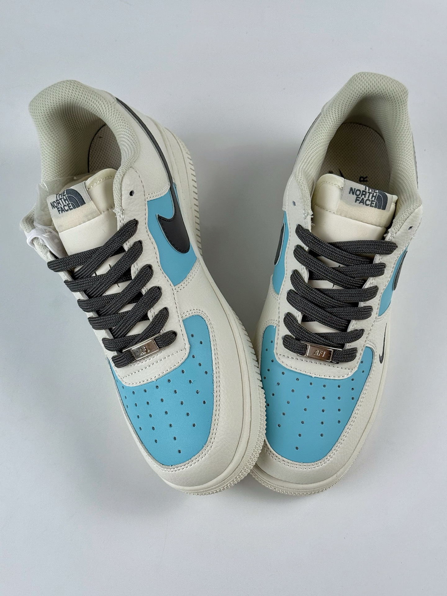 Nike Air Force 1 Low 07 x The North Face 米蓝小勾  CS5288-026