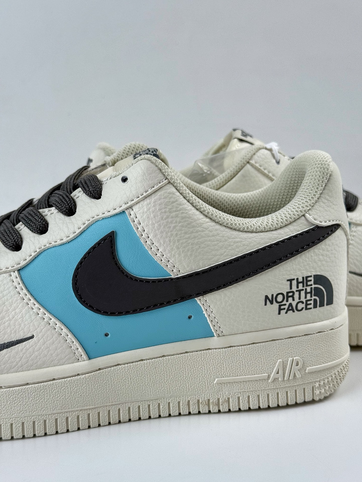 Nike Air Force 1 Low 07 x The North Face 米蓝小勾  CS5288-026