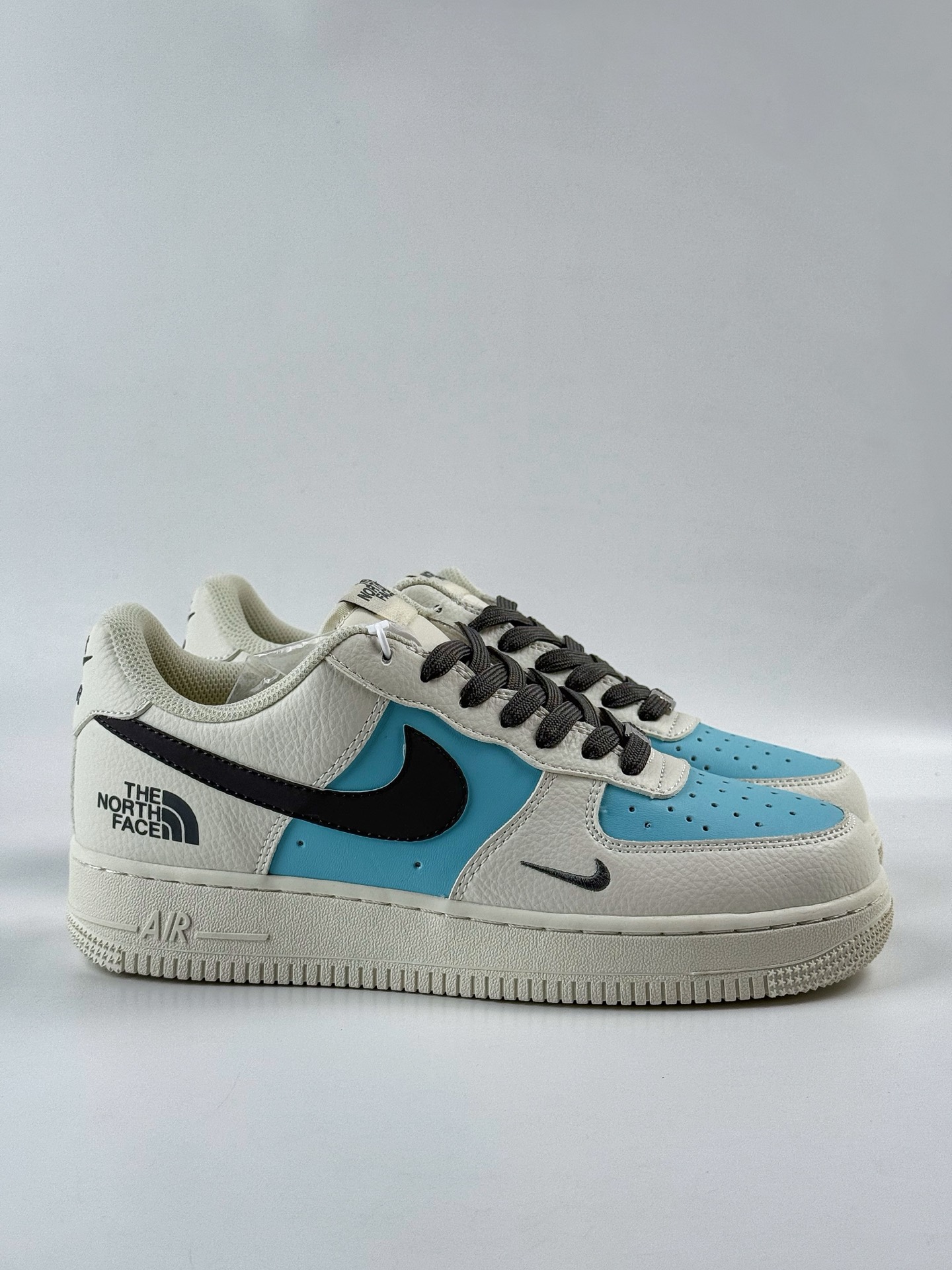 Nike Air Force 1 Low 07 x The North Face 米蓝小勾  CS5288-026