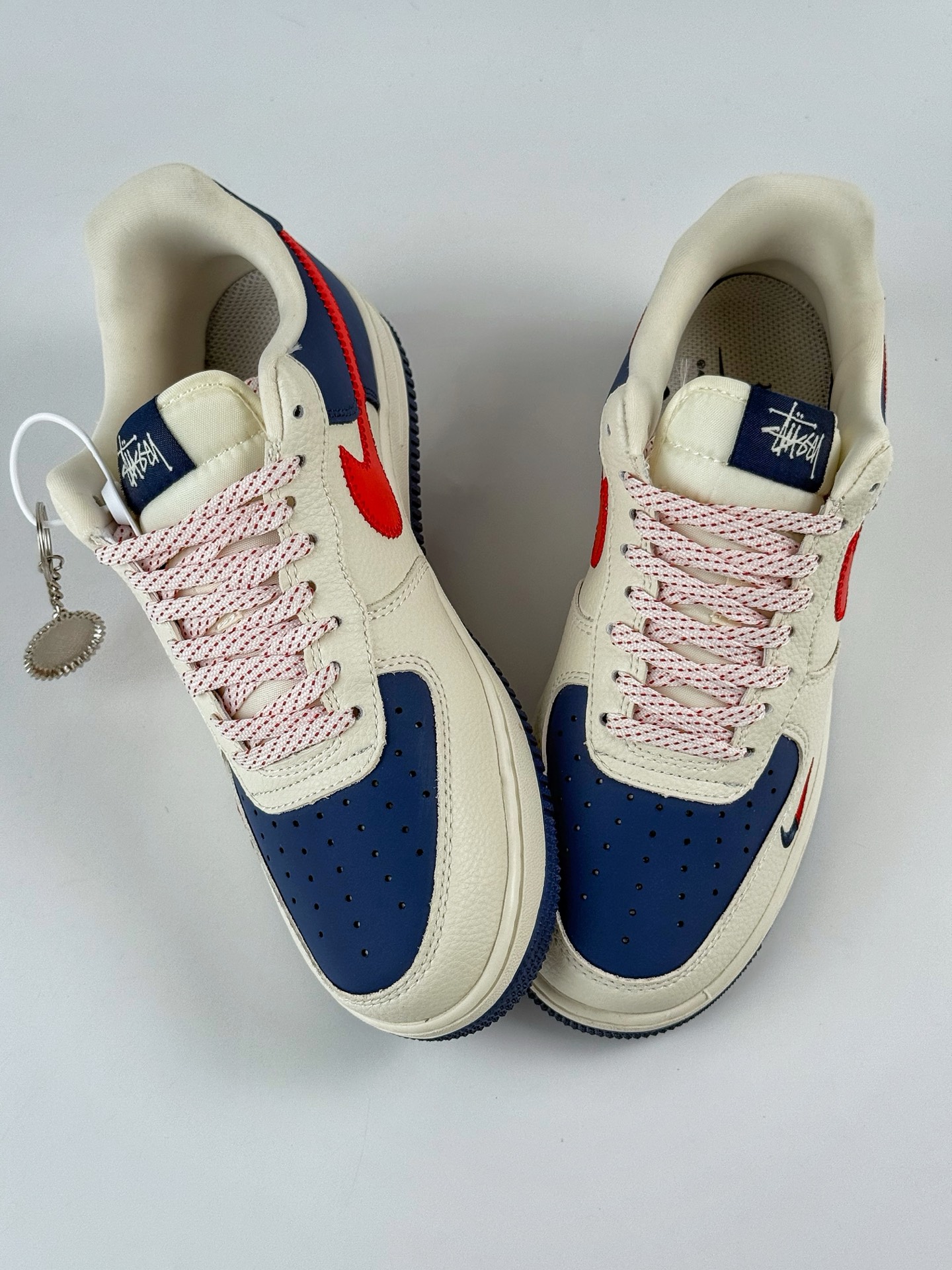 Nike Air Force 1 Low 07 x Stussy 白蓝红小勾满天星  KJ1688-008