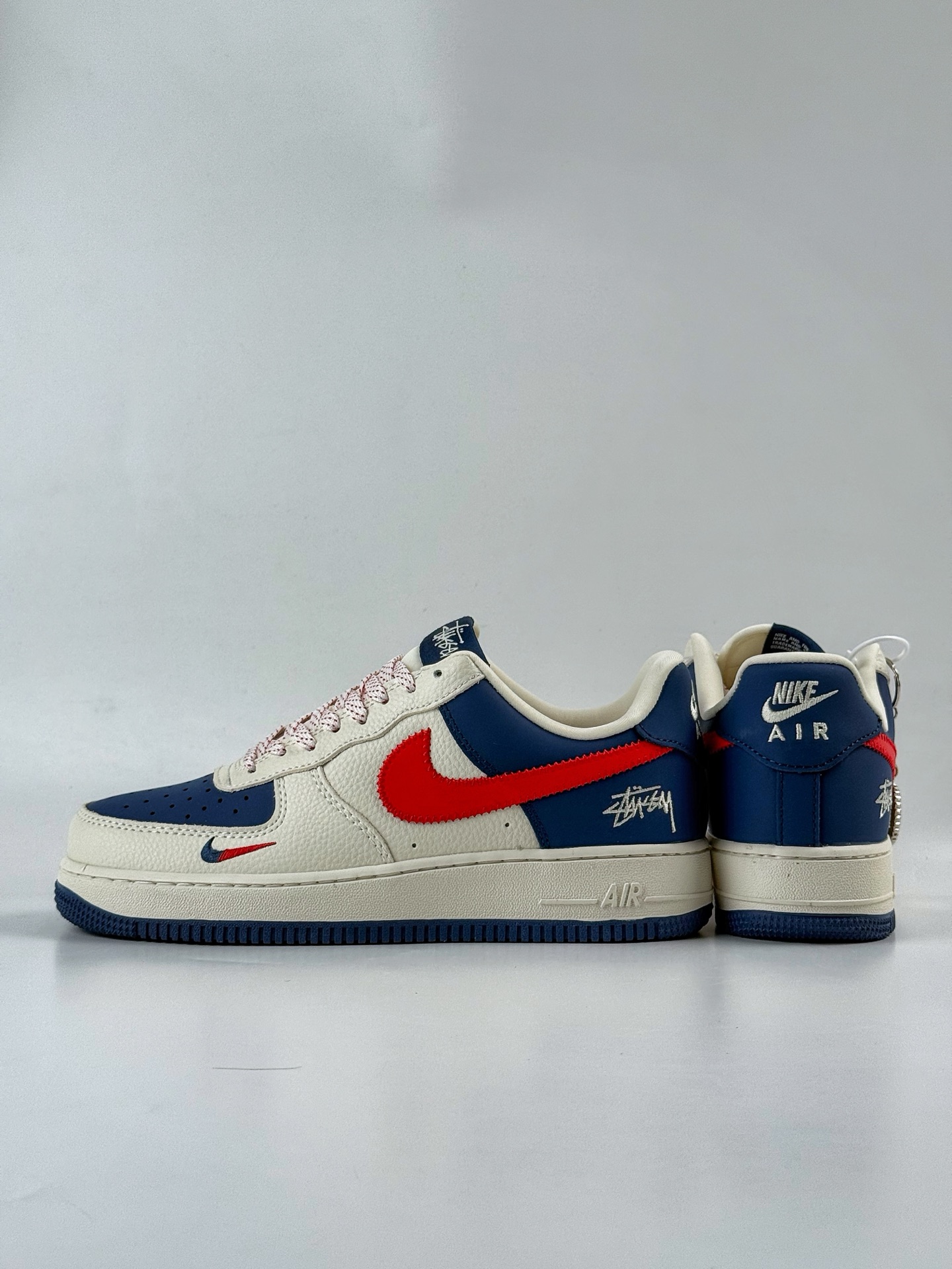 Nike Air Force 1 Low 07 x Stussy 白蓝红小勾满天星  KJ1688-008
