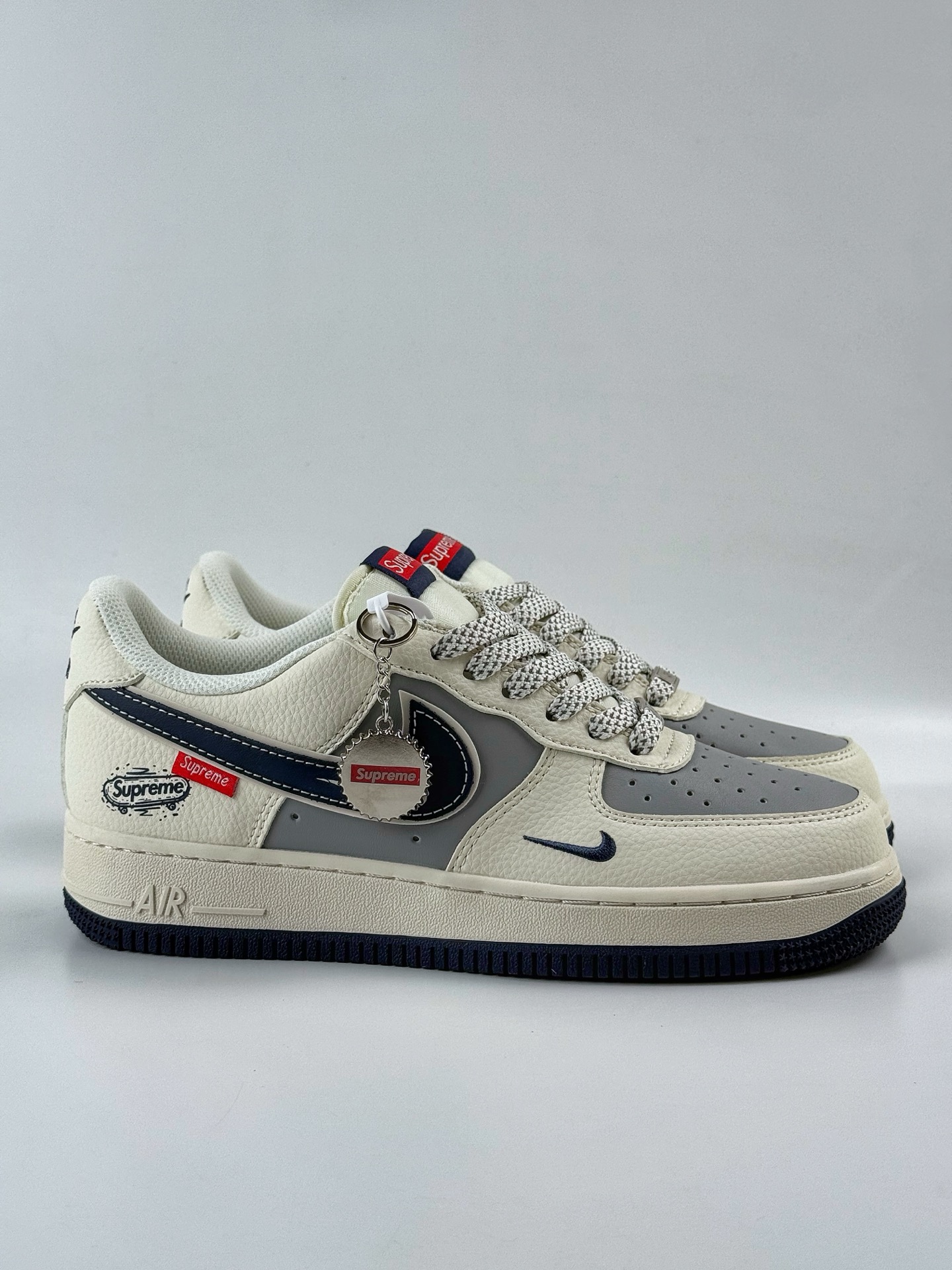 Nike Air Force 1 Low 07 x superme 白灰小勾满天星  SM6668-112
