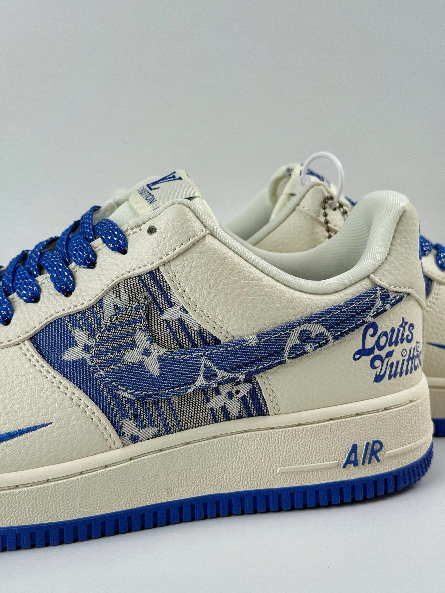 Nike Air Force 1 Low 07 x Louis Vuitton 白蓝小勾满天星 DK0798-003