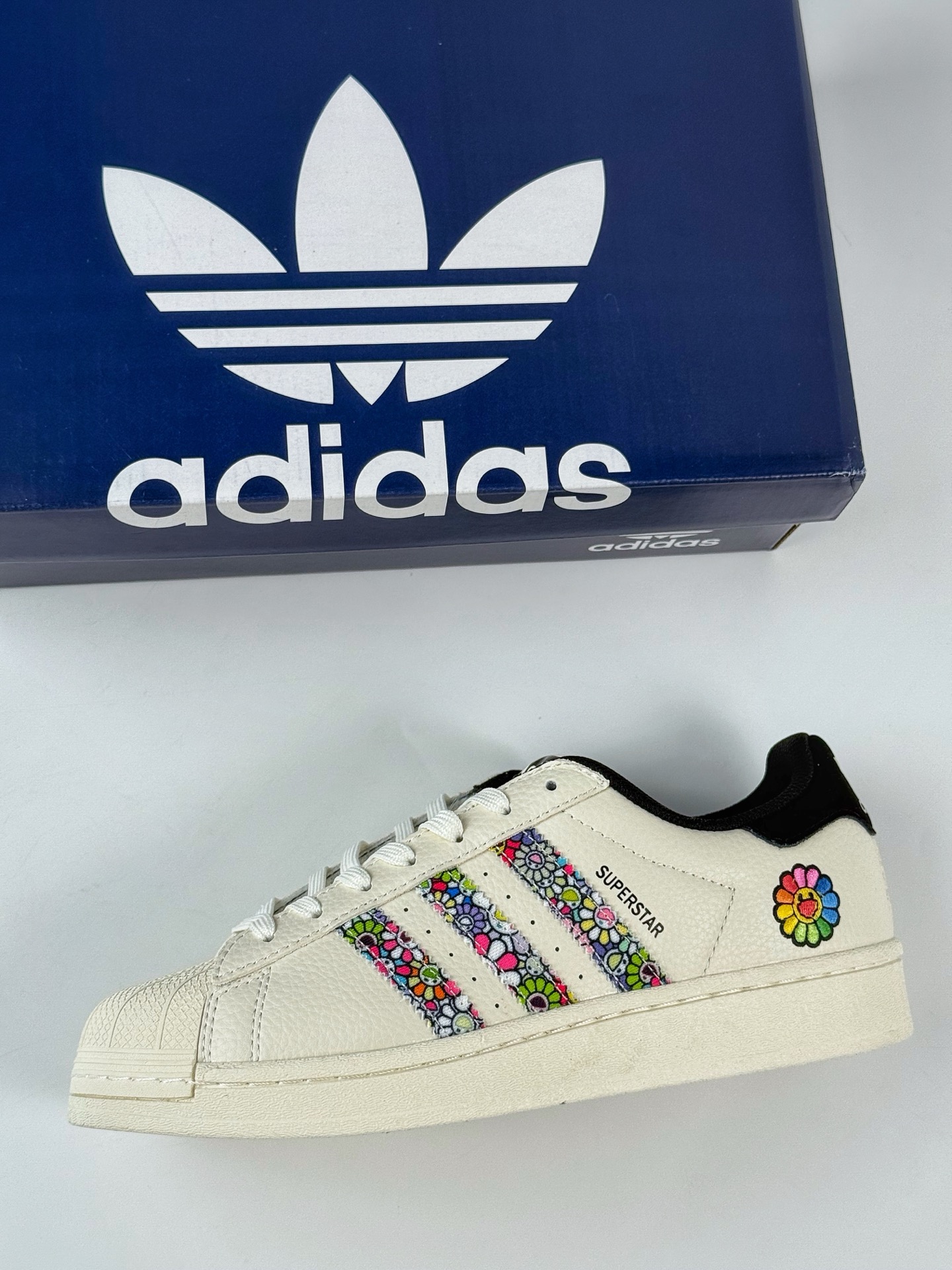 AD Originals Superstar 五彩向日葵  AD8020
