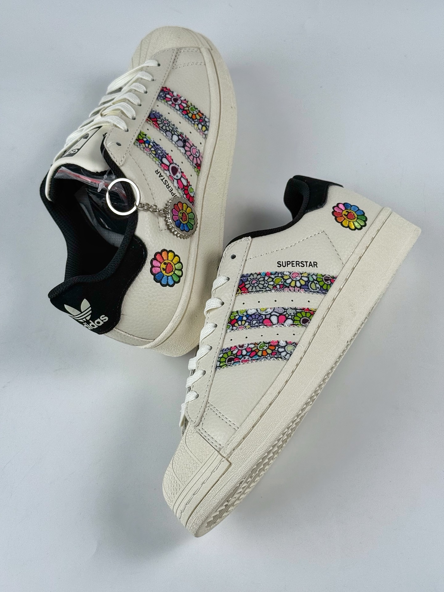 AD Originals Superstar 五彩向日葵  AD8020