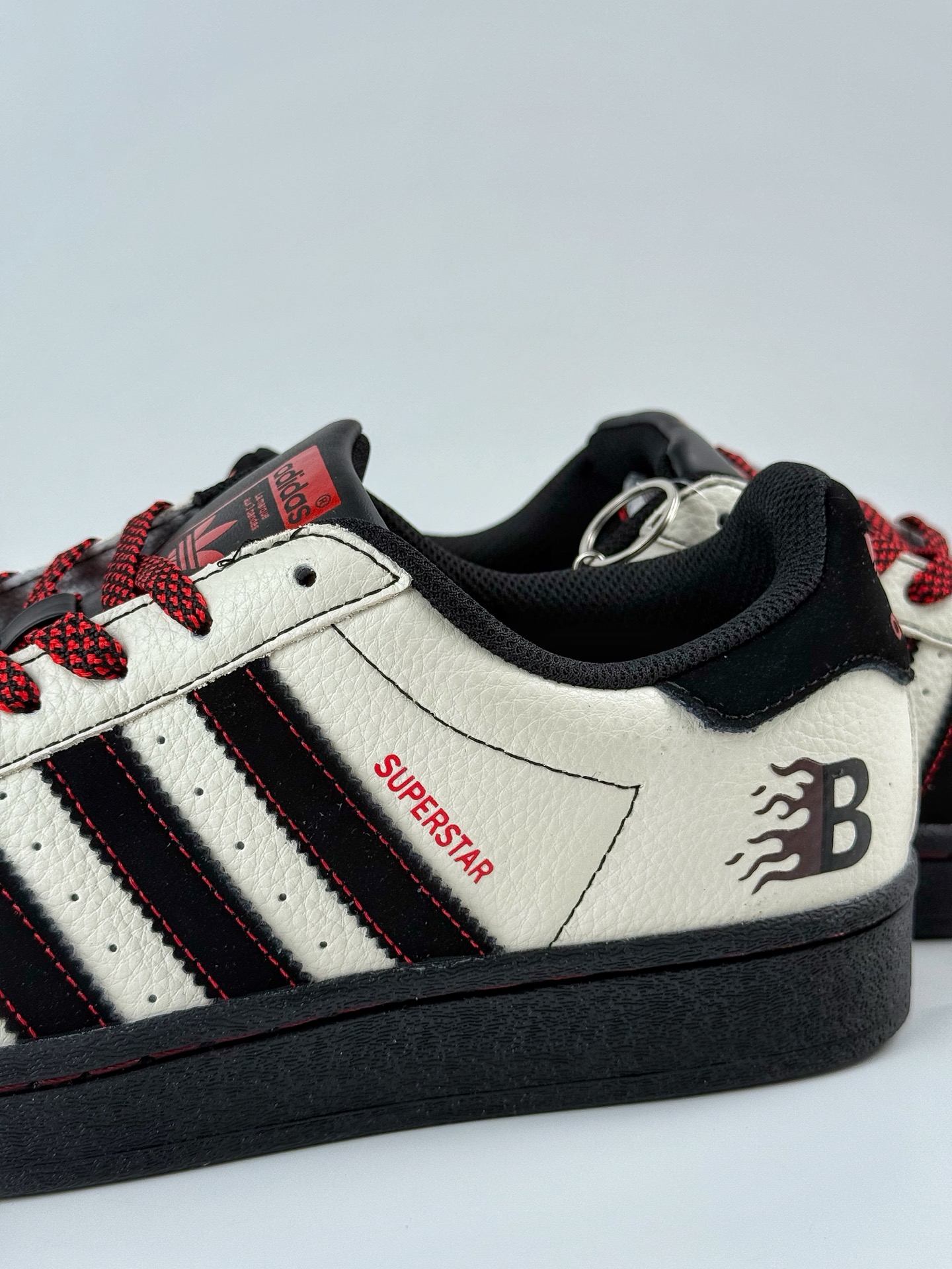 AD Originals Superstar x New Balance 白黑红满天星 AD8021