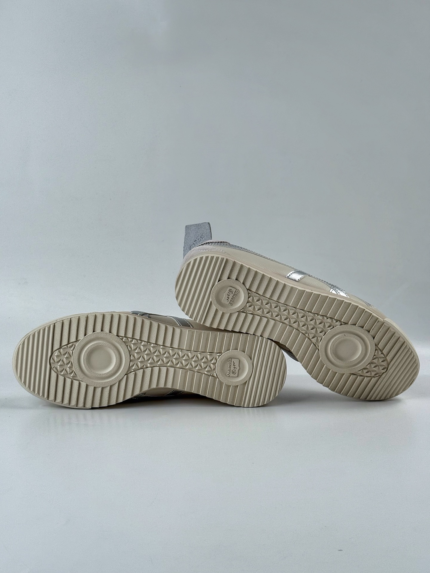 Onitsuka Tiger Mexico 66 EX Paraty 百搭单品 板鞋 1183B889-106
