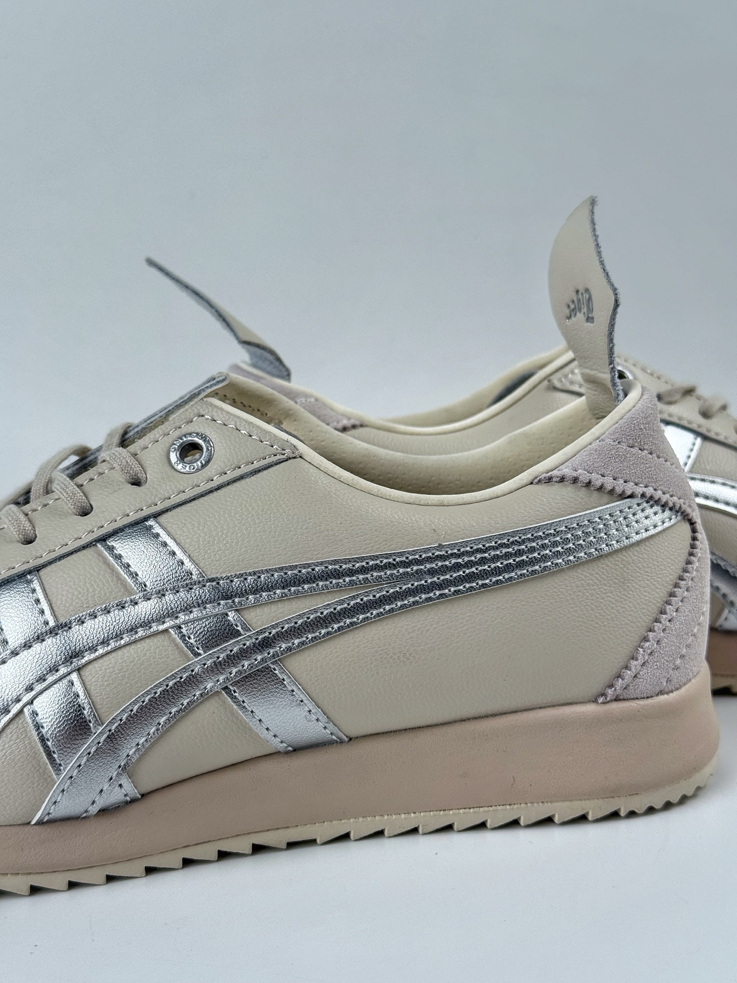 Onitsuka Tiger Mexico 66 EX Paraty 百搭单品 板鞋 1183B889-106