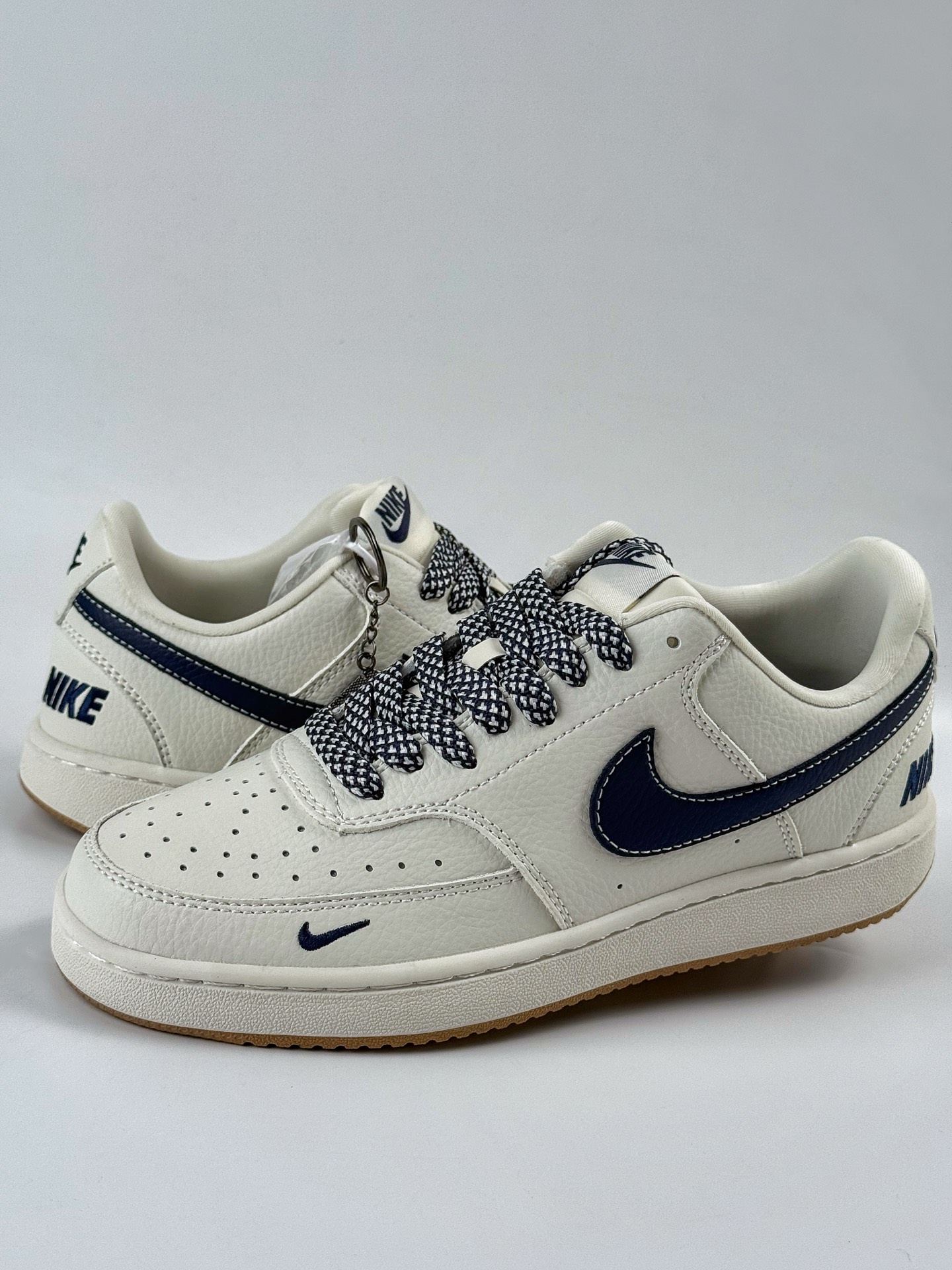 Nike Air Force 1 Low 07 x NIKE 白黑小勾满天星  CS5288-015